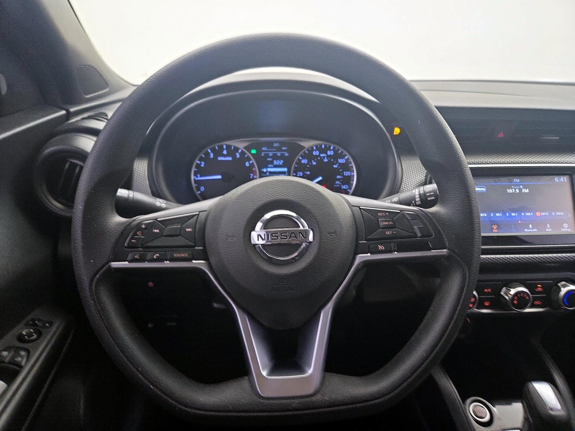 Thumbnail: 2020 Nissan Kicks - 10