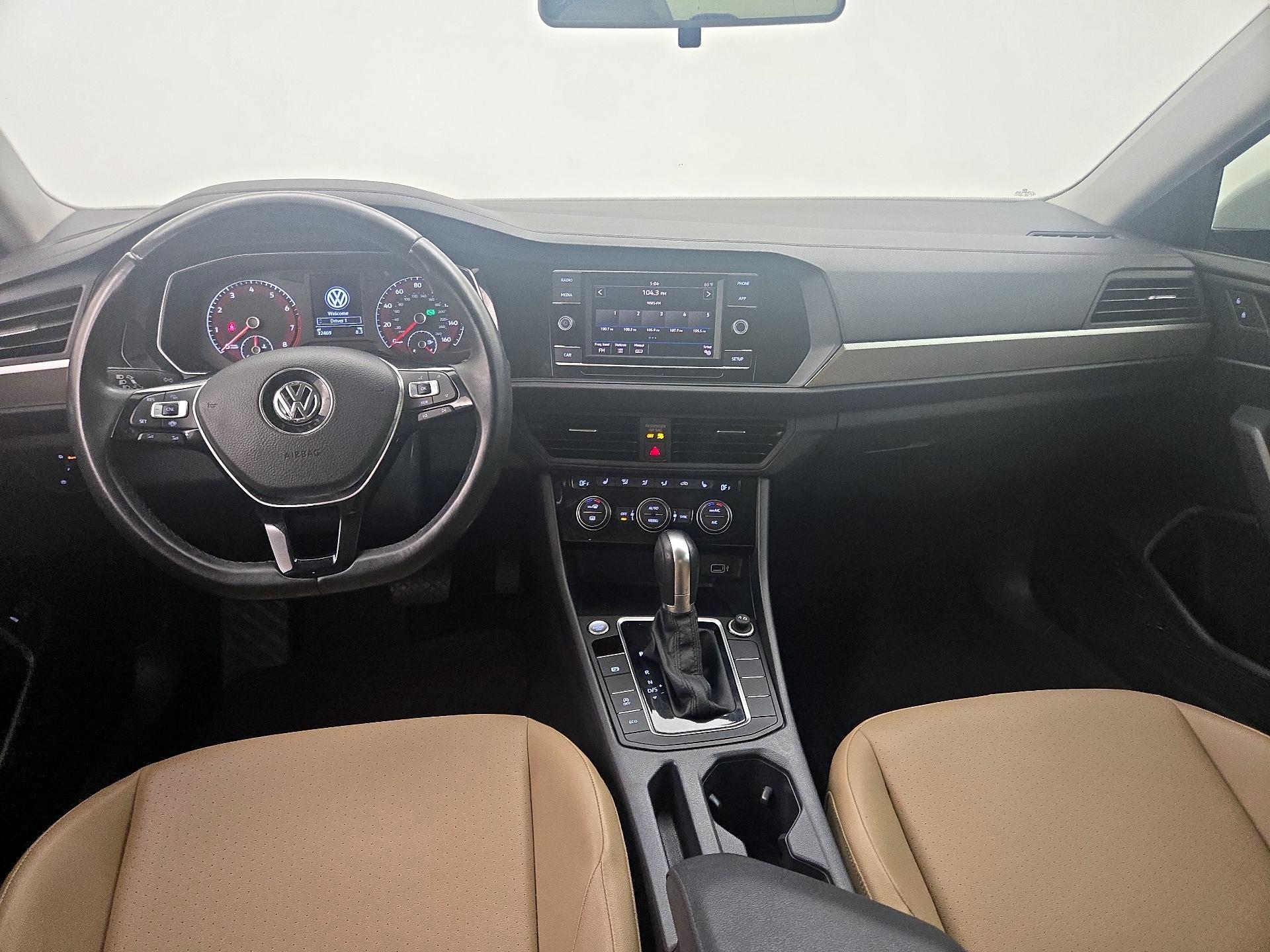 Thumbnail: 2019 Volkswagen Jetta - 9