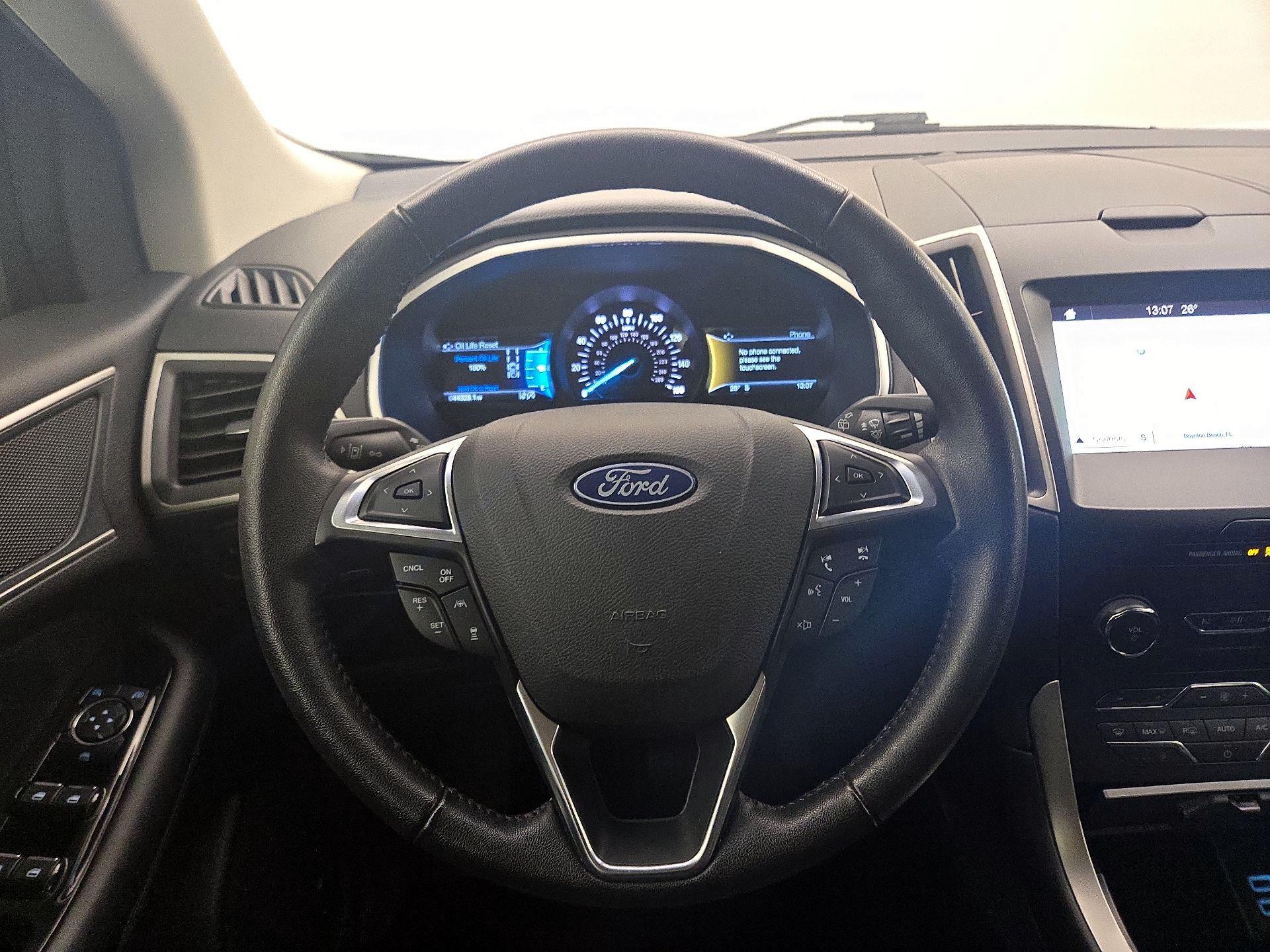 Thumbnail: 2019 Ford Edge - 10
