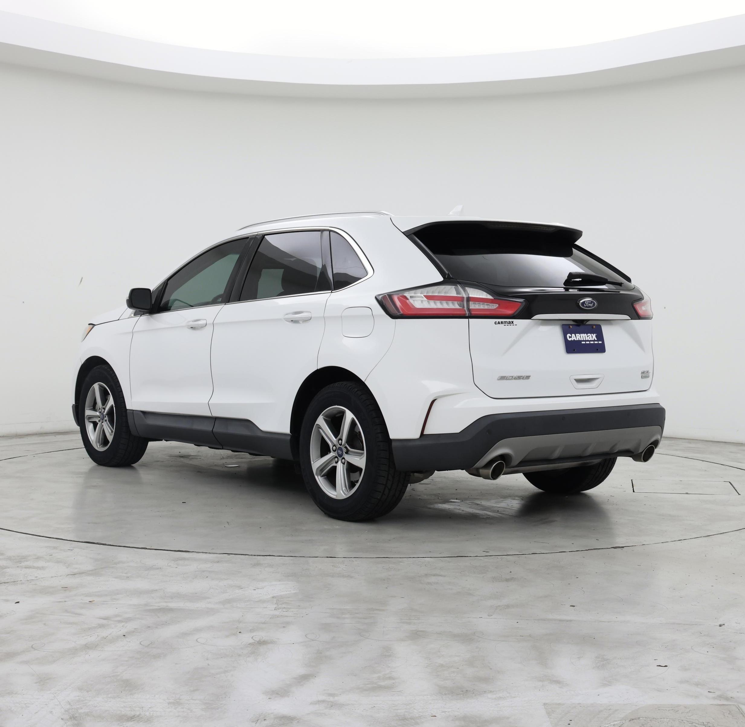 Thumbnail: 2019 Ford Edge - 2