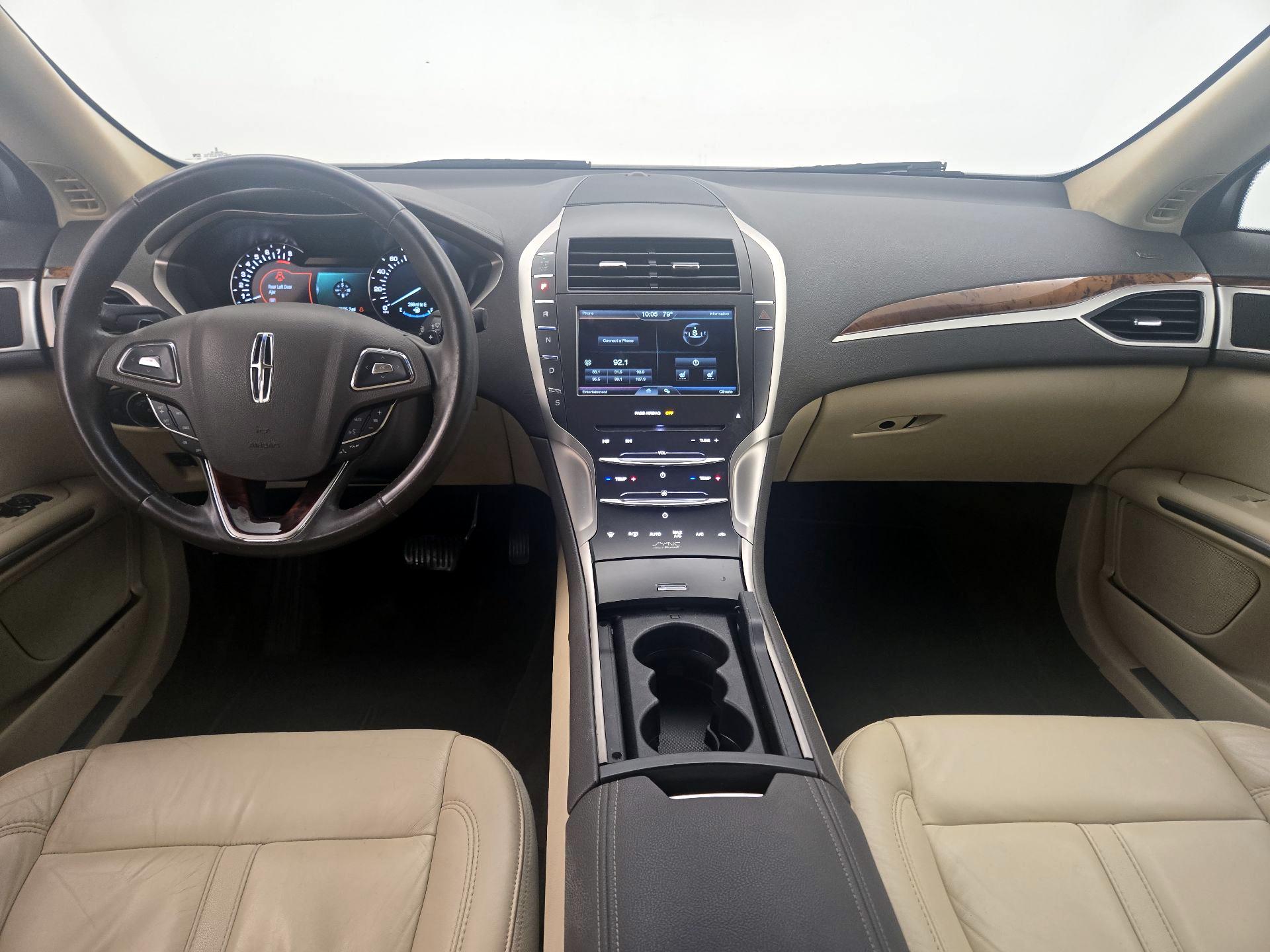 Thumbnail: 2015 Lincoln MKZ - 9