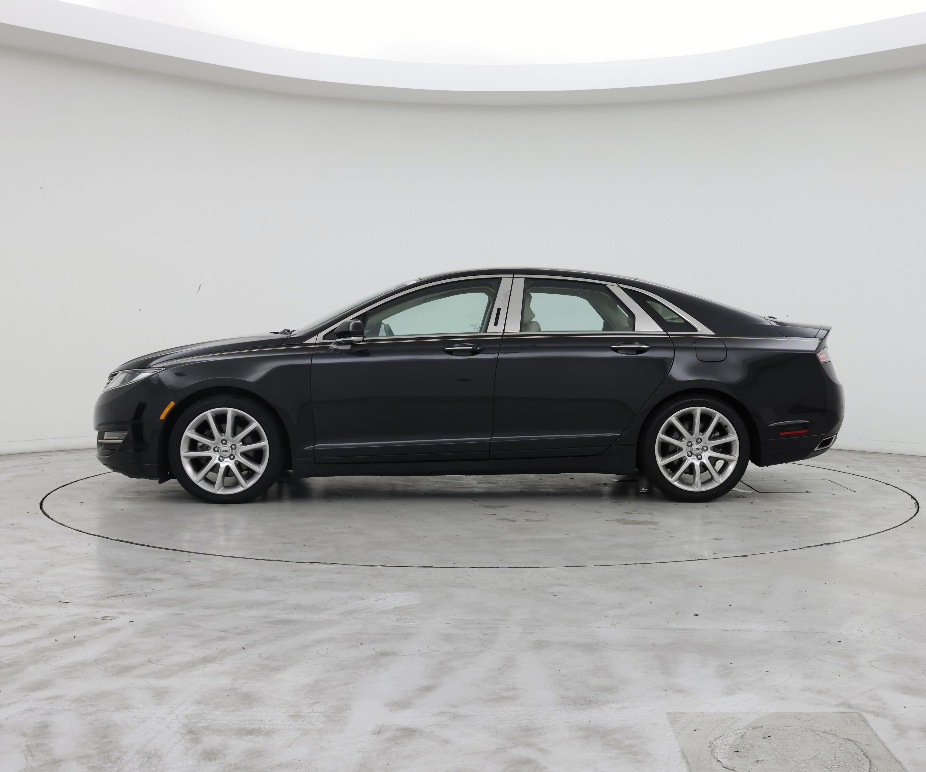 Thumbnail: 2015 Lincoln MKZ - 3