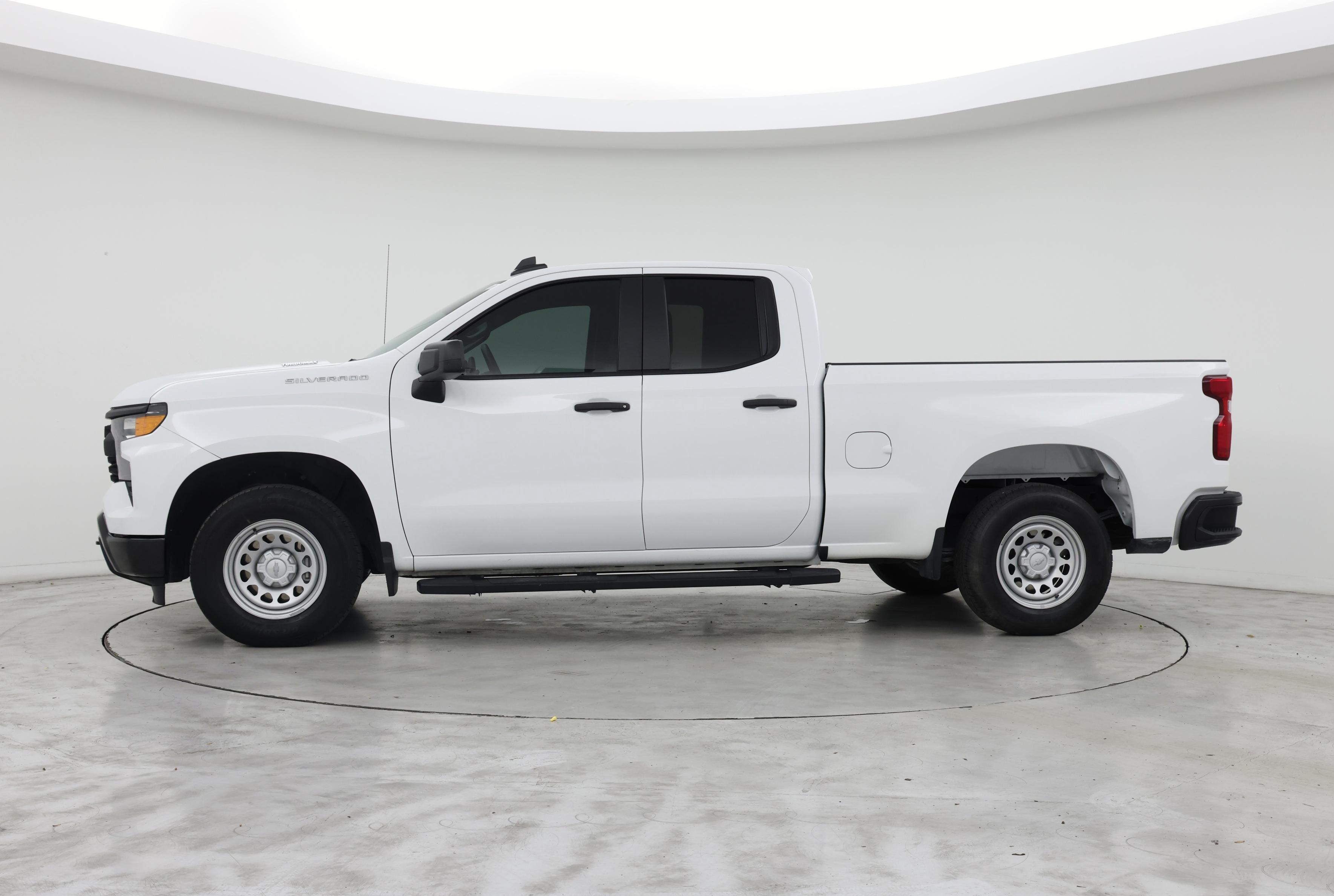 Thumbnail: 2024 Chevrolet Silverado 1500 - 3