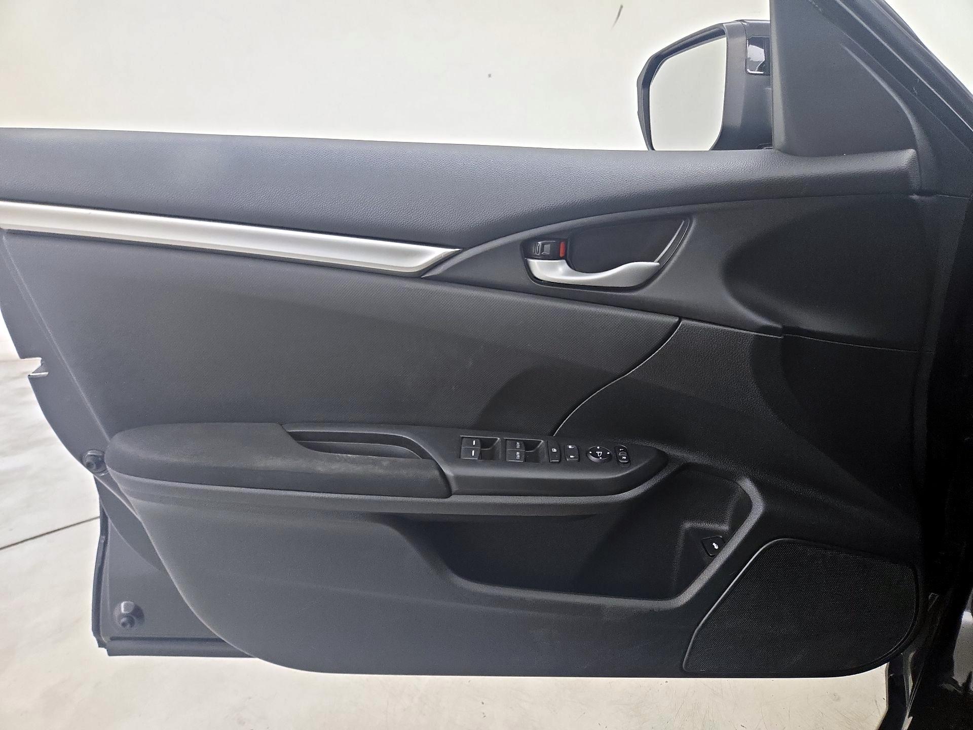 Thumbnail: 2020 Honda Civic - 12