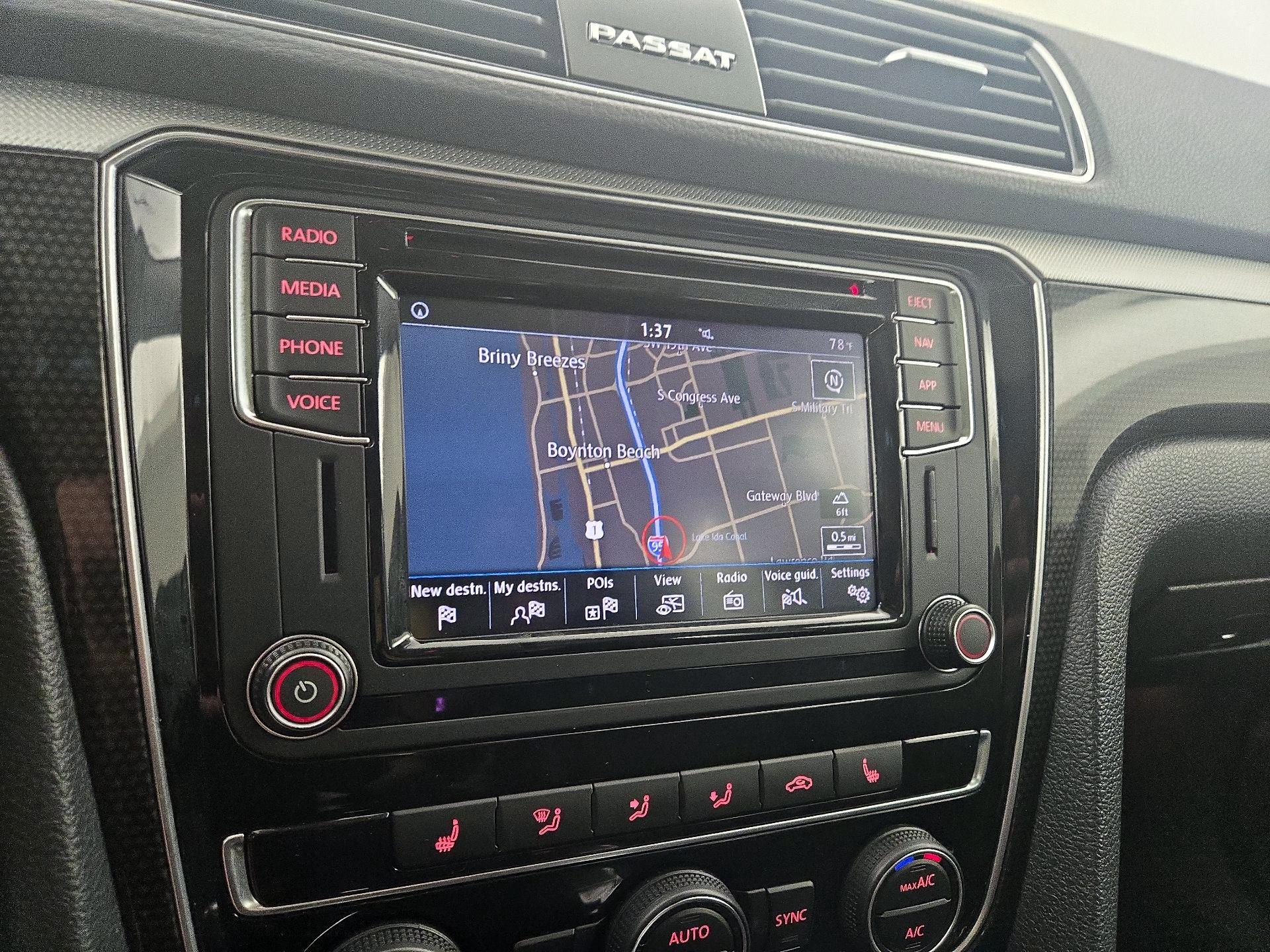 Thumbnail: 2019 Volkswagen Passat - 14