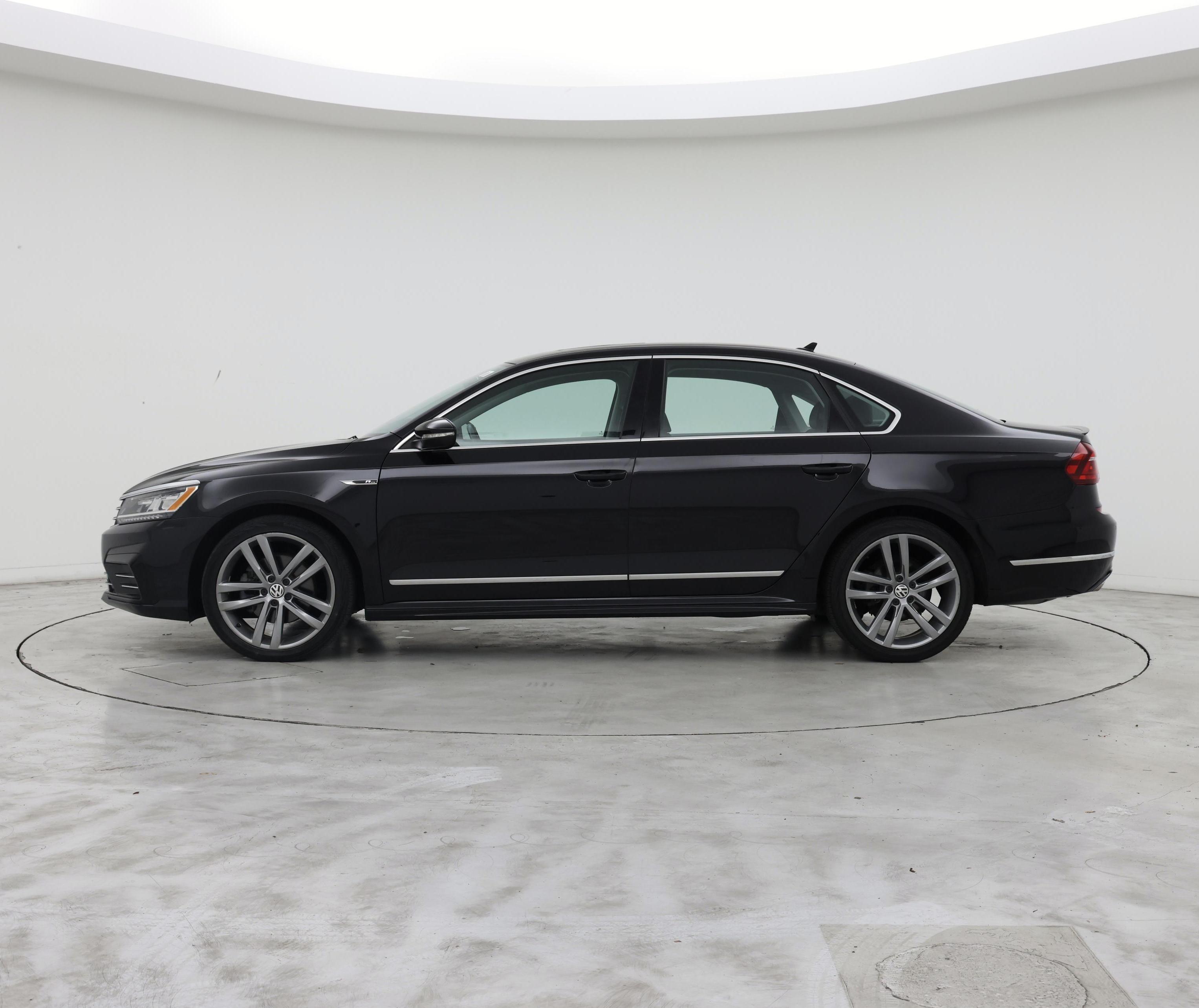 Thumbnail: 2019 Volkswagen Passat - 3