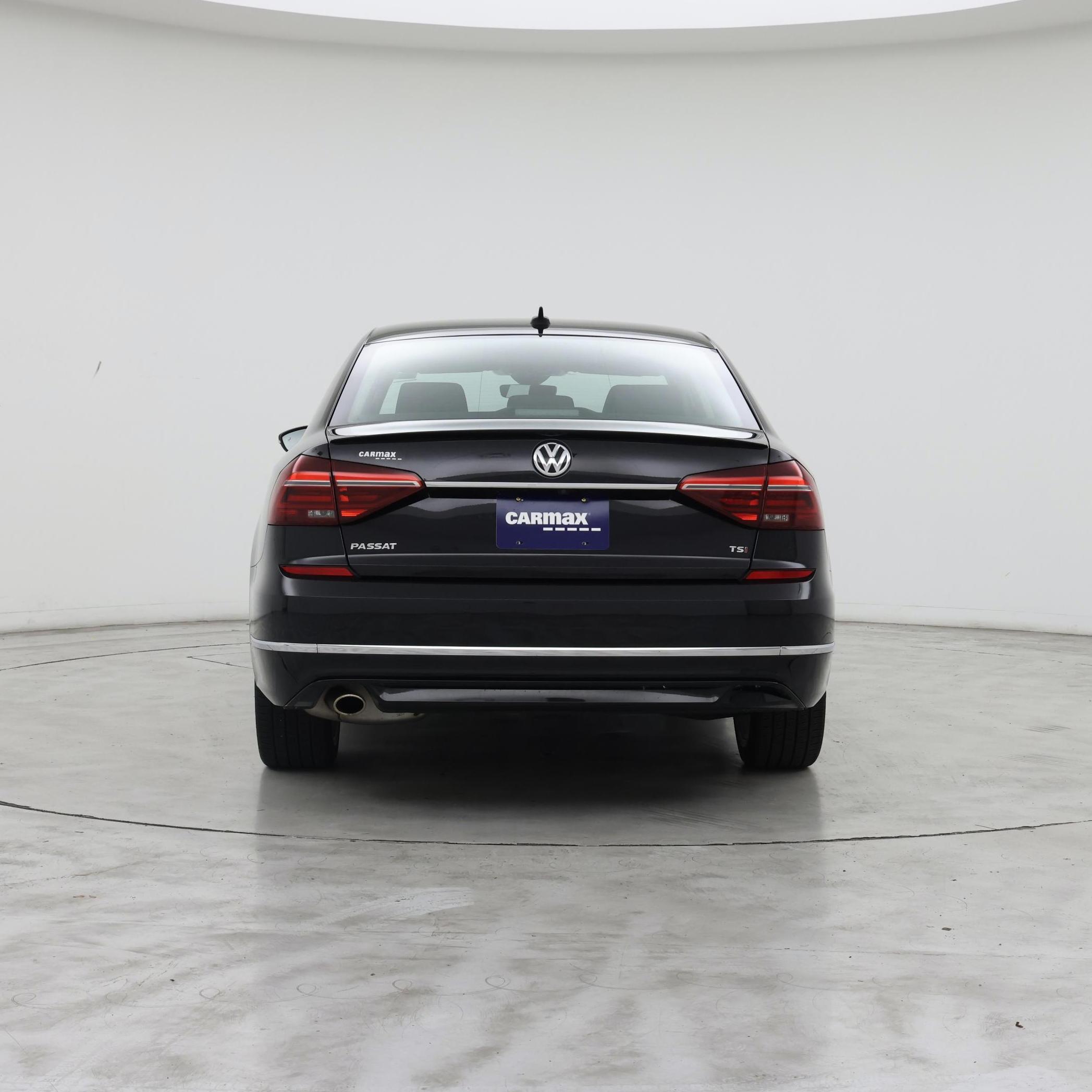 Thumbnail: 2019 Volkswagen Passat - 6