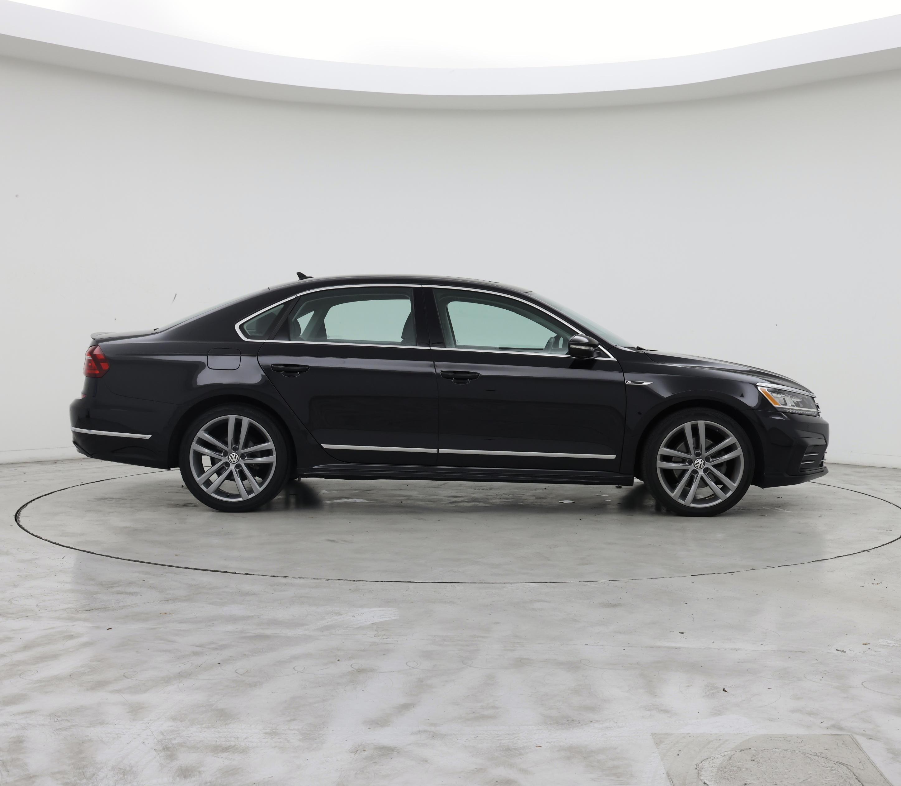 Thumbnail: 2019 Volkswagen Passat - 7