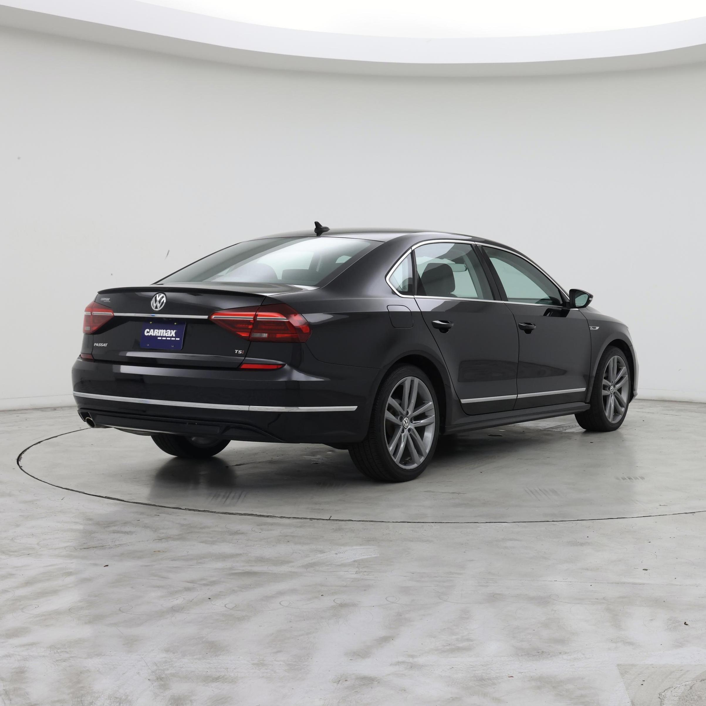 Thumbnail: 2019 Volkswagen Passat - 8