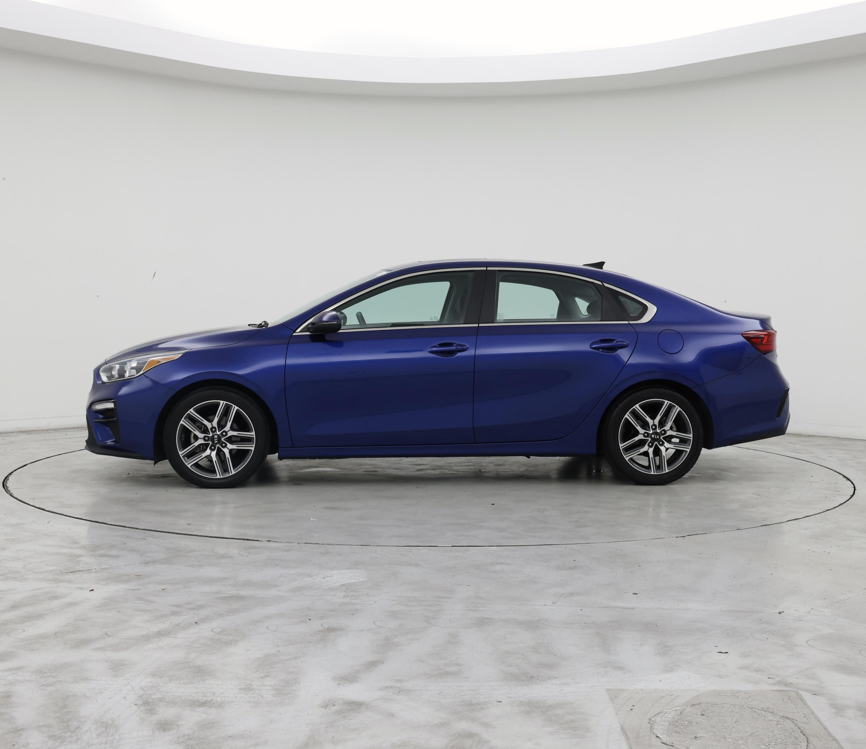 Thumbnail: 2021 Kia Forte - 3