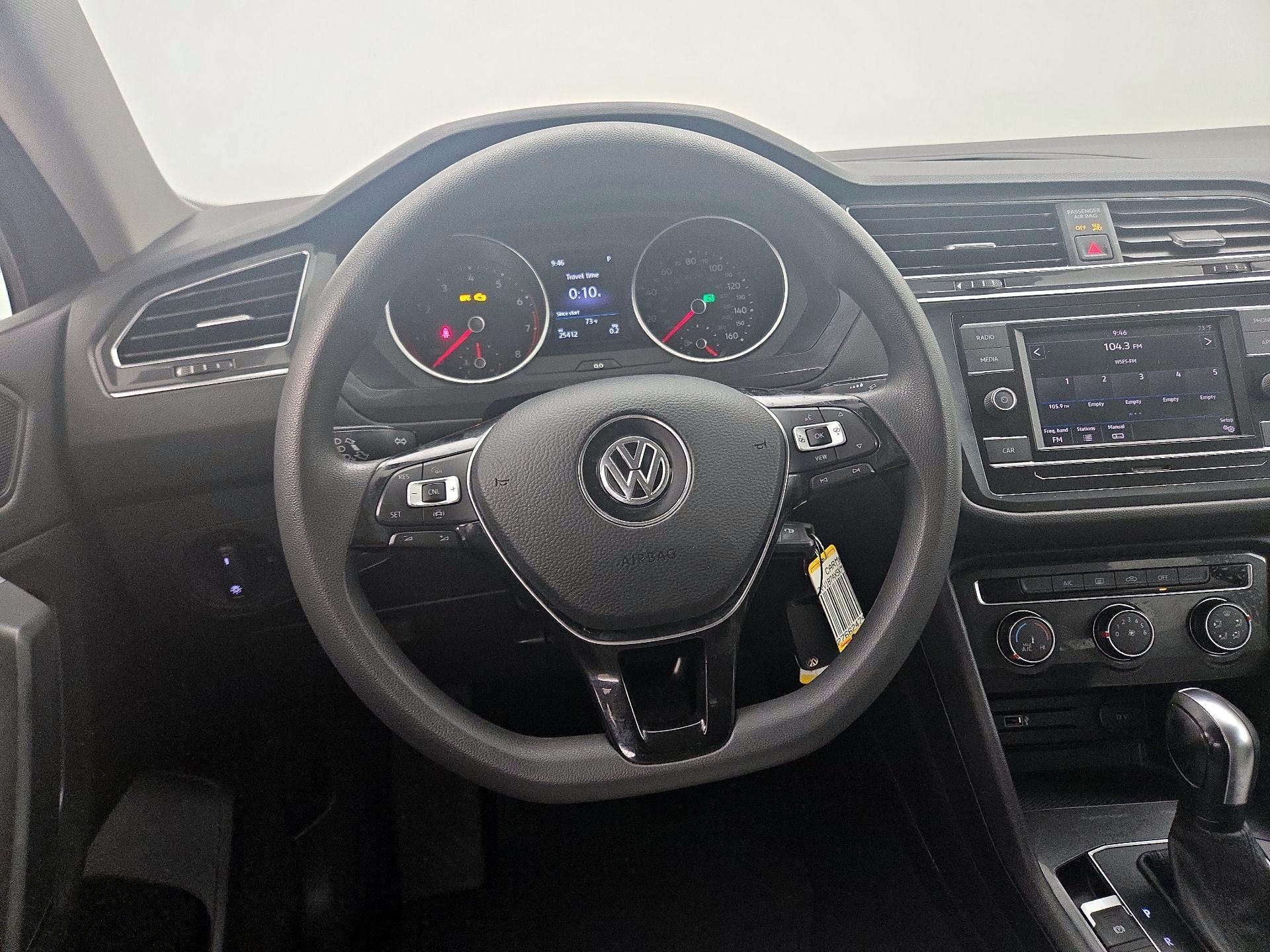 Thumbnail: 2019 Volkswagen Tiguan - 10
