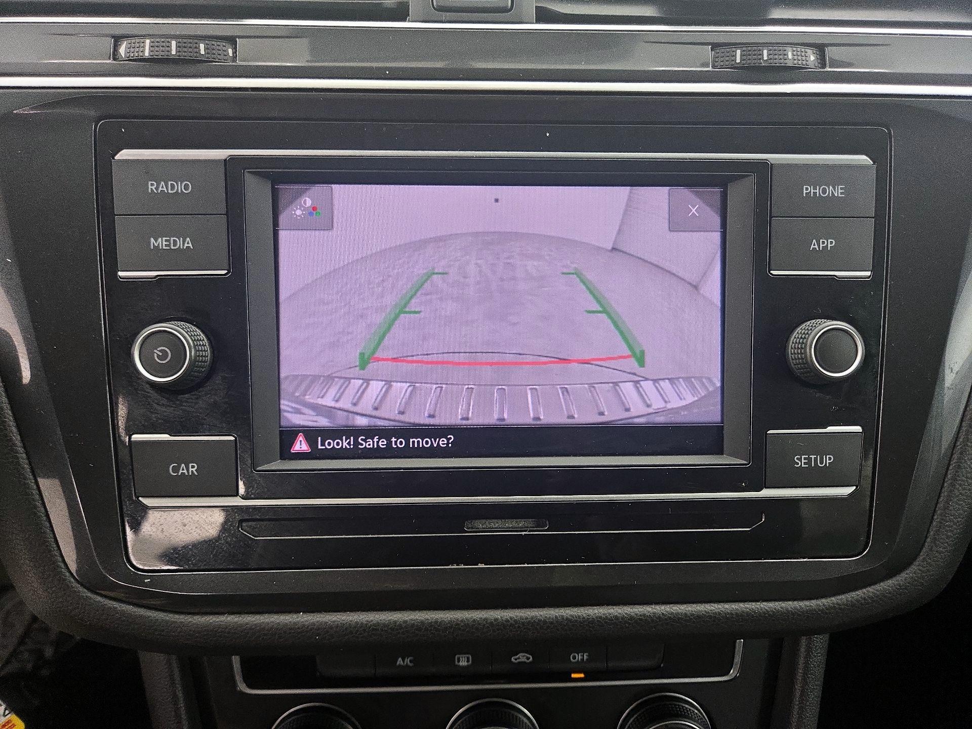 Thumbnail: 2019 Volkswagen Tiguan - 14