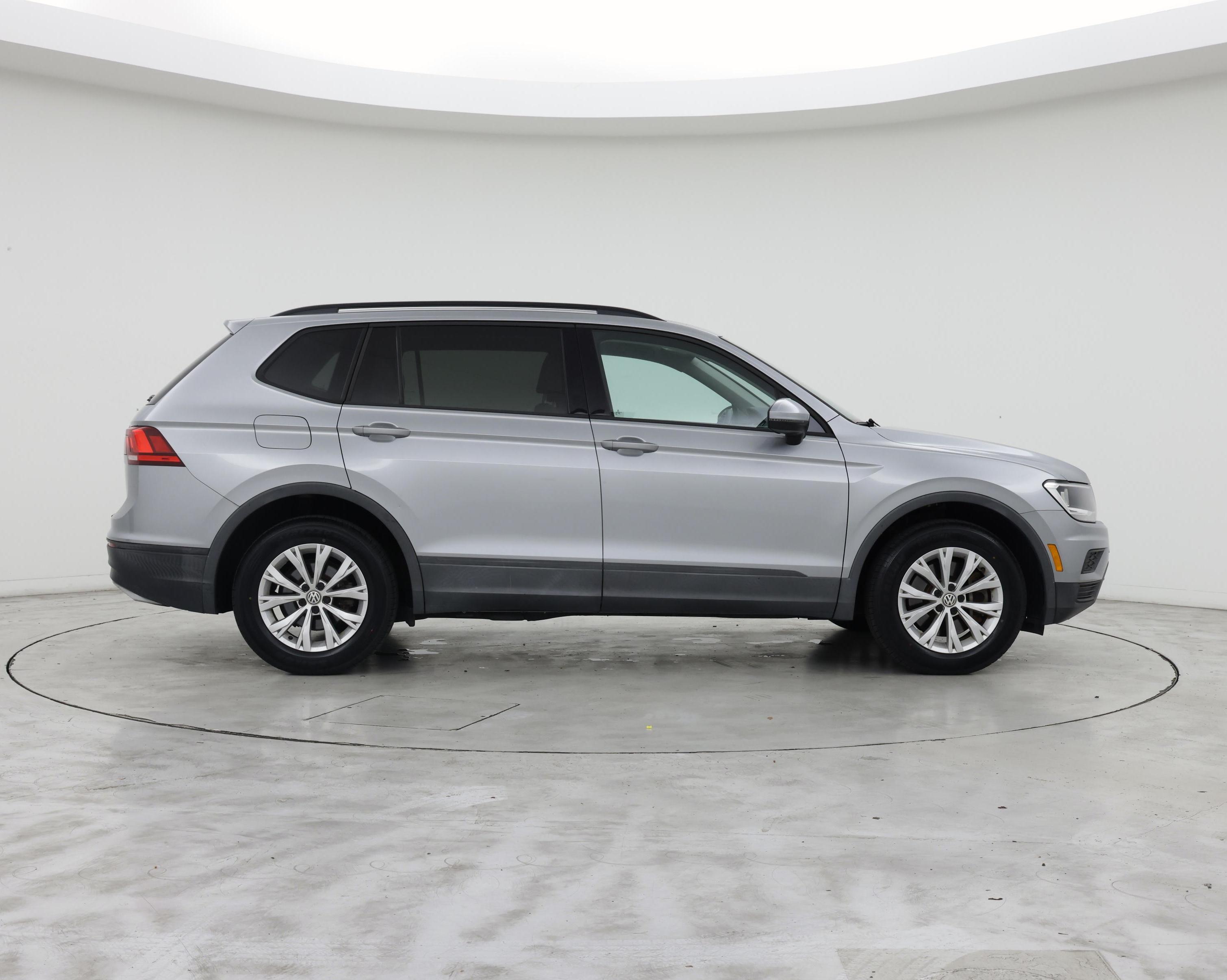 Thumbnail: 2019 Volkswagen Tiguan - 7