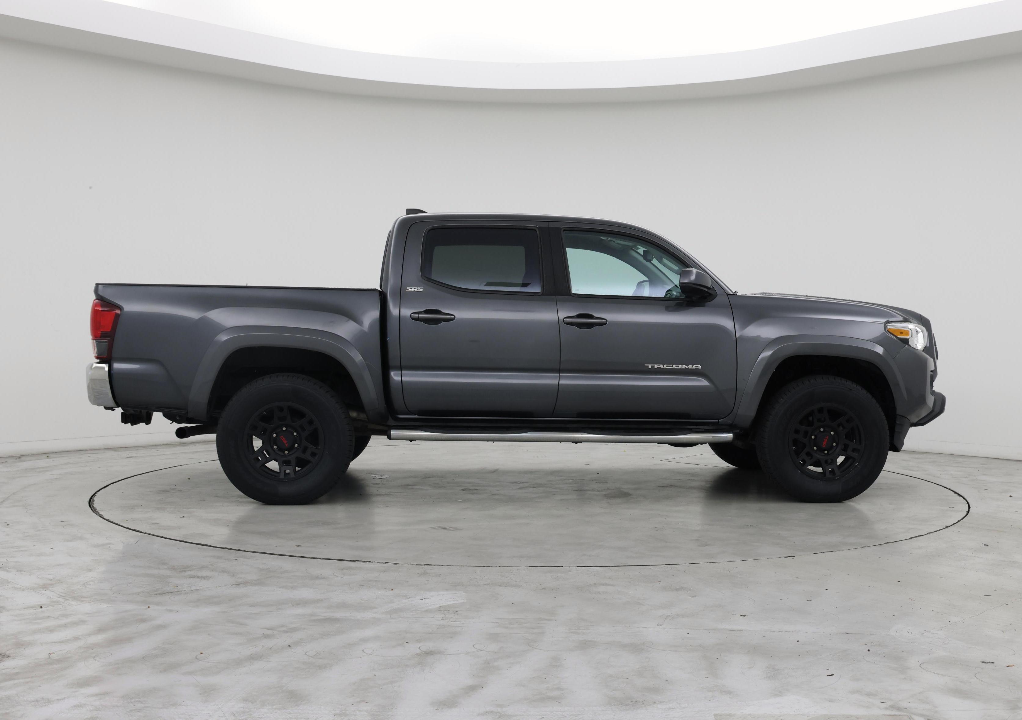 Thumbnail: 2020 Toyota Tacoma - 7