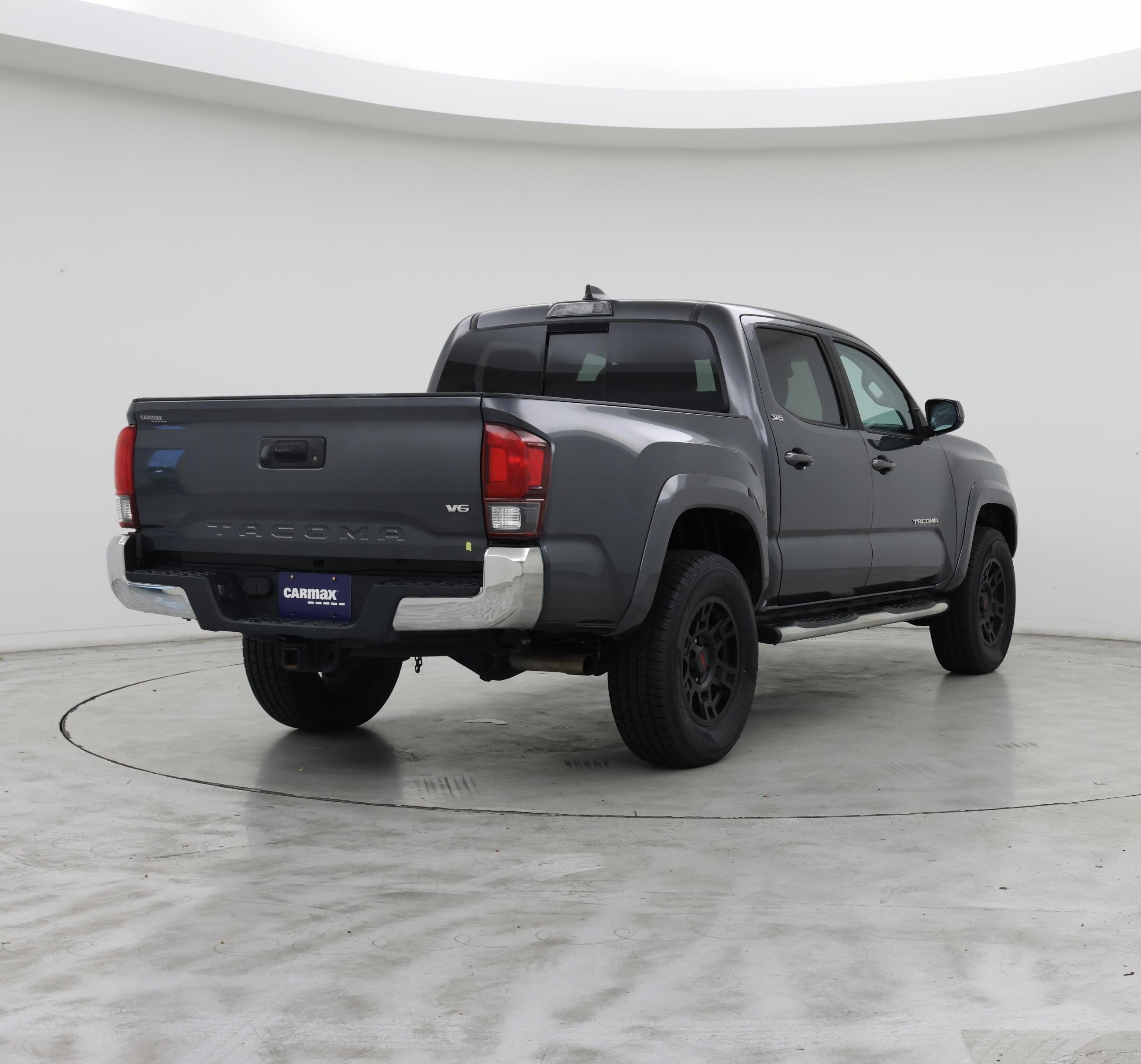 Thumbnail: 2020 Toyota Tacoma - 8