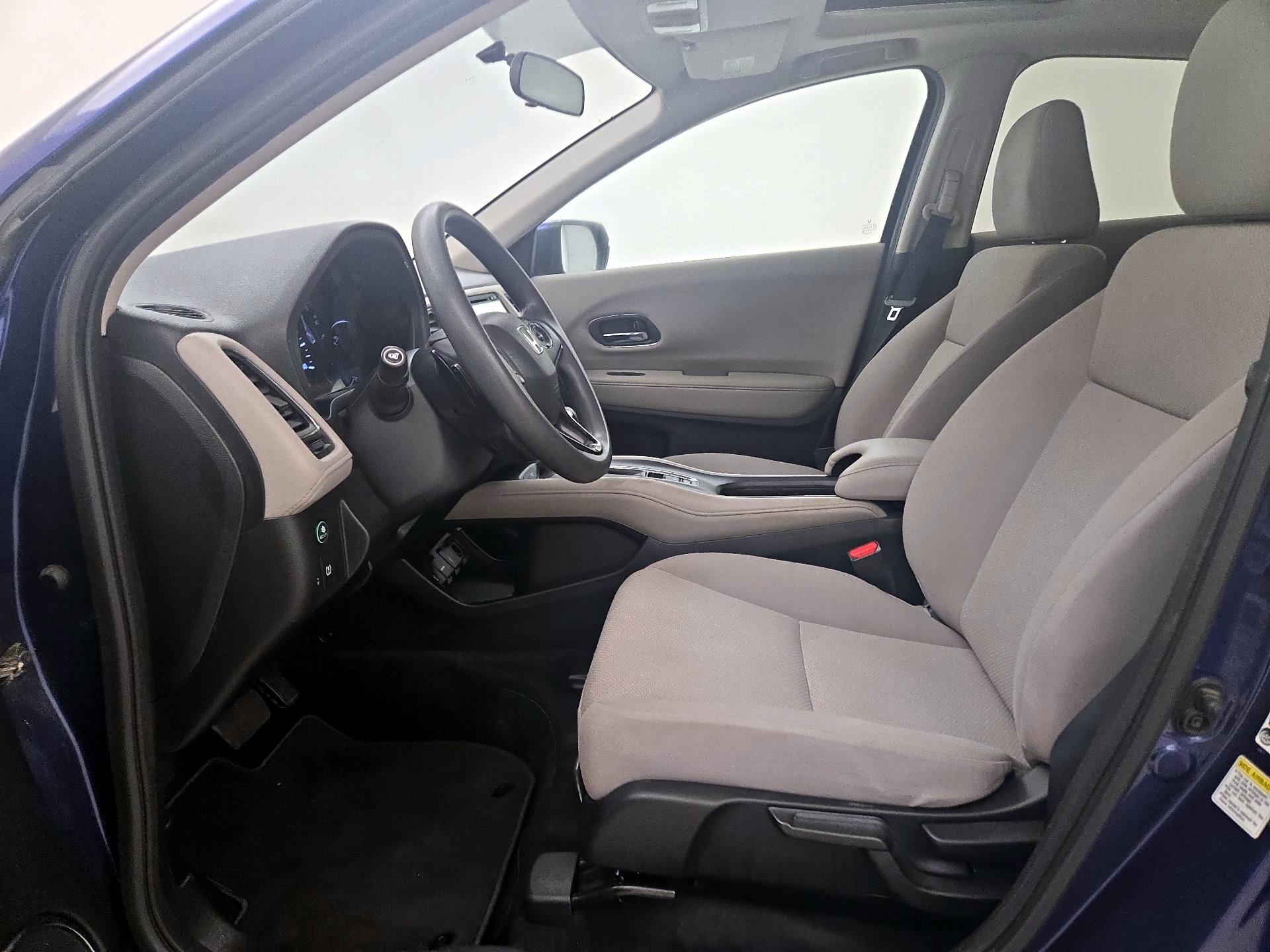Thumbnail: 2016 Honda HR-V - 11