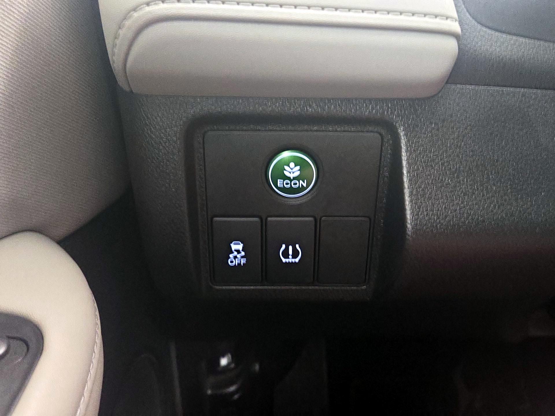 Thumbnail: 2016 Honda HR-V - 13