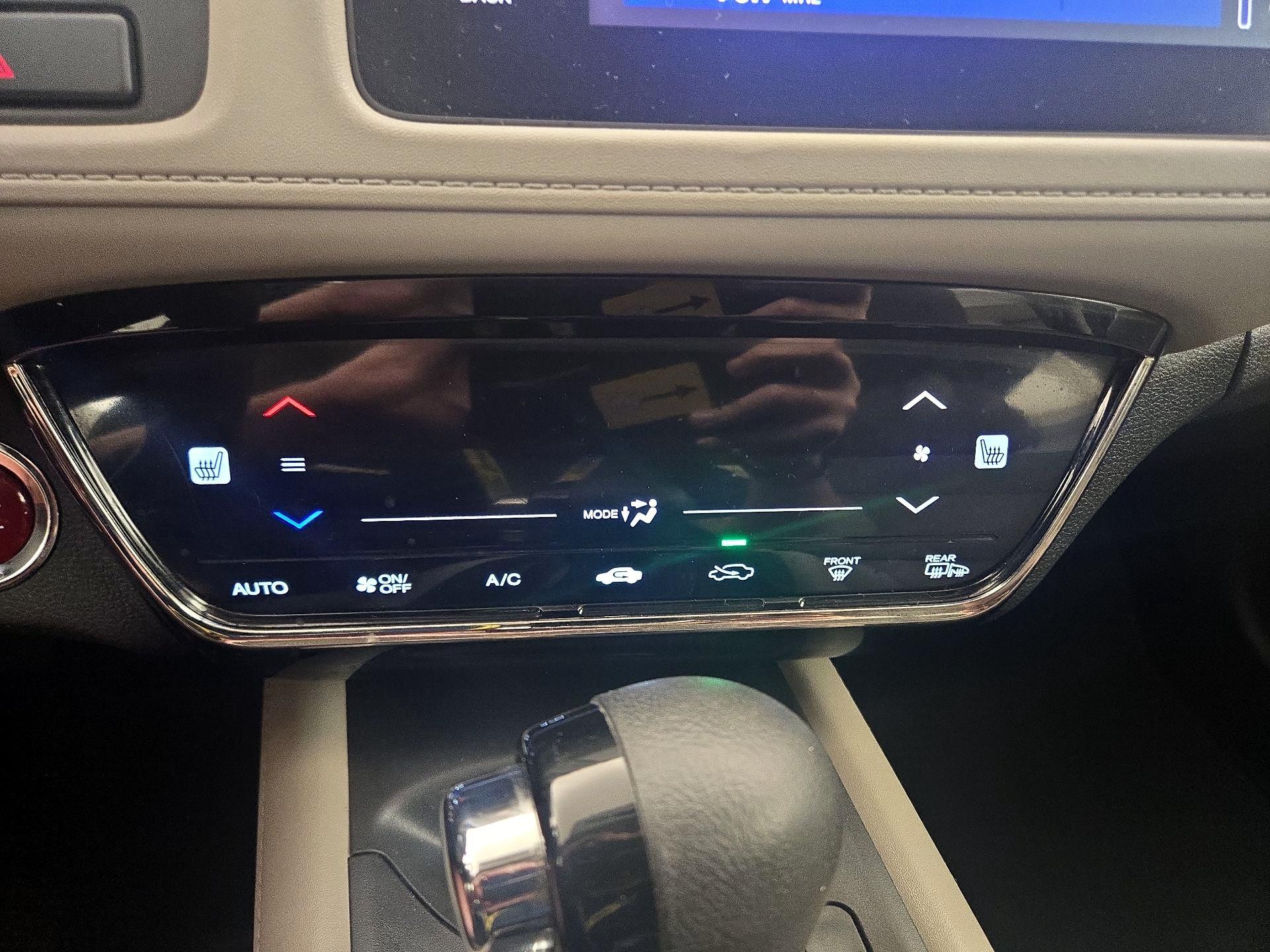 Thumbnail: 2016 Honda HR-V - 16