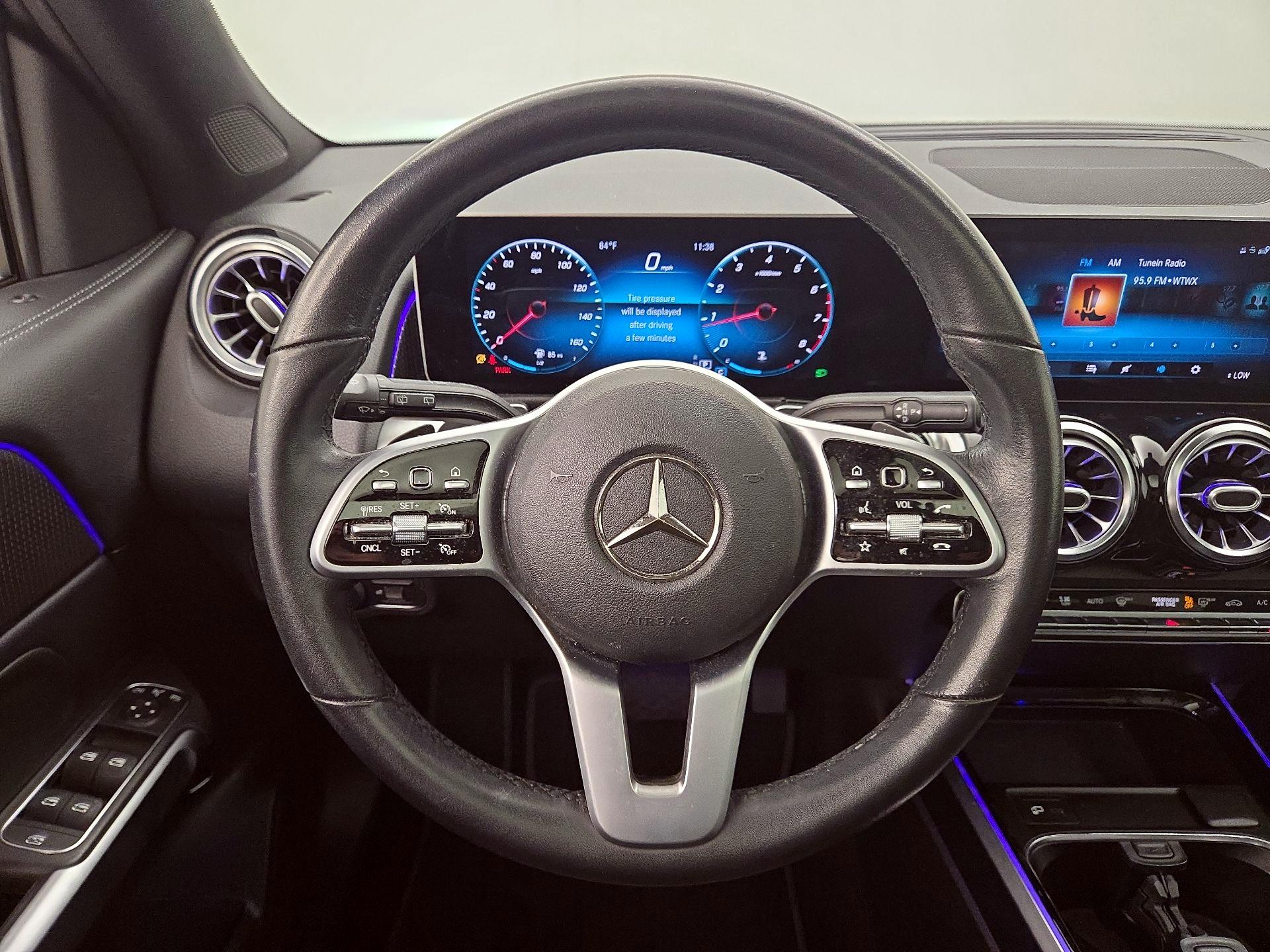 Thumbnail: 2021 Mercedes-Benz GLB - 10