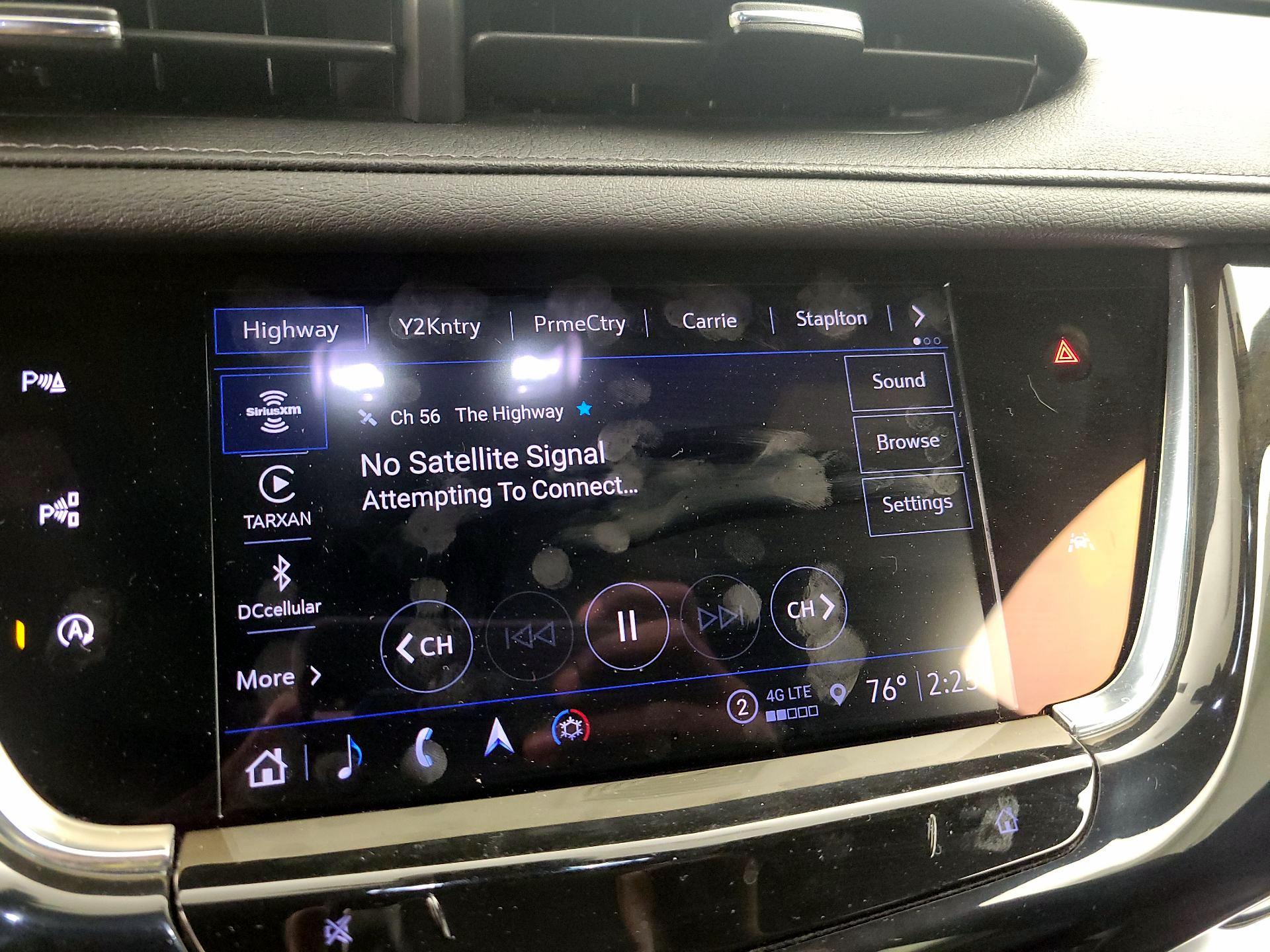 Thumbnail: 2022 Cadillac XT6 - 14
