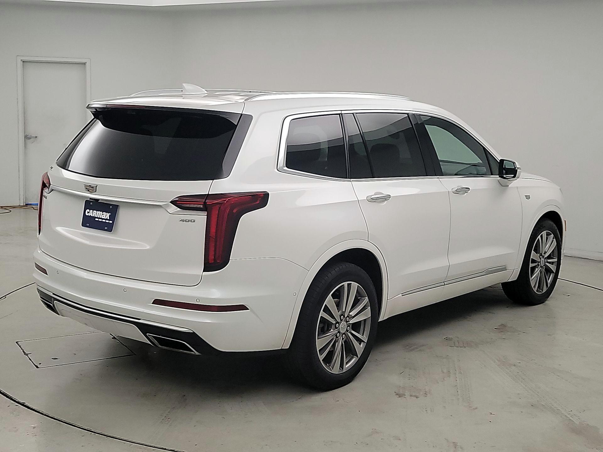 Thumbnail: 2022 Cadillac XT6 - 5