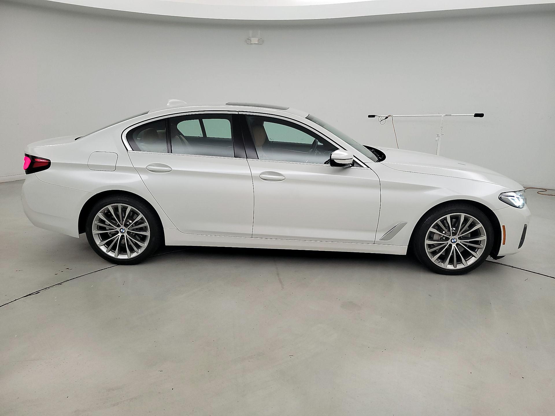 Thumbnail: 2022 BMW 5 Series - 4