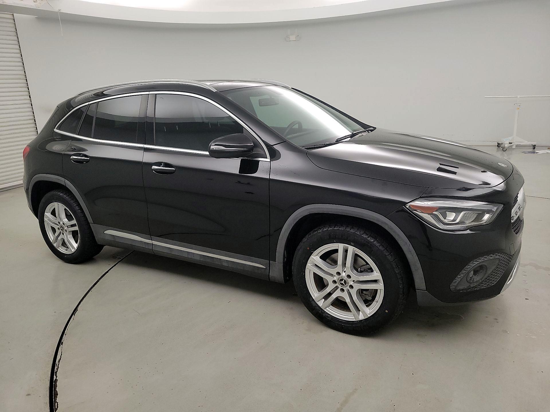 Thumbnail: 2021 Mercedes-Benz GLA - 4