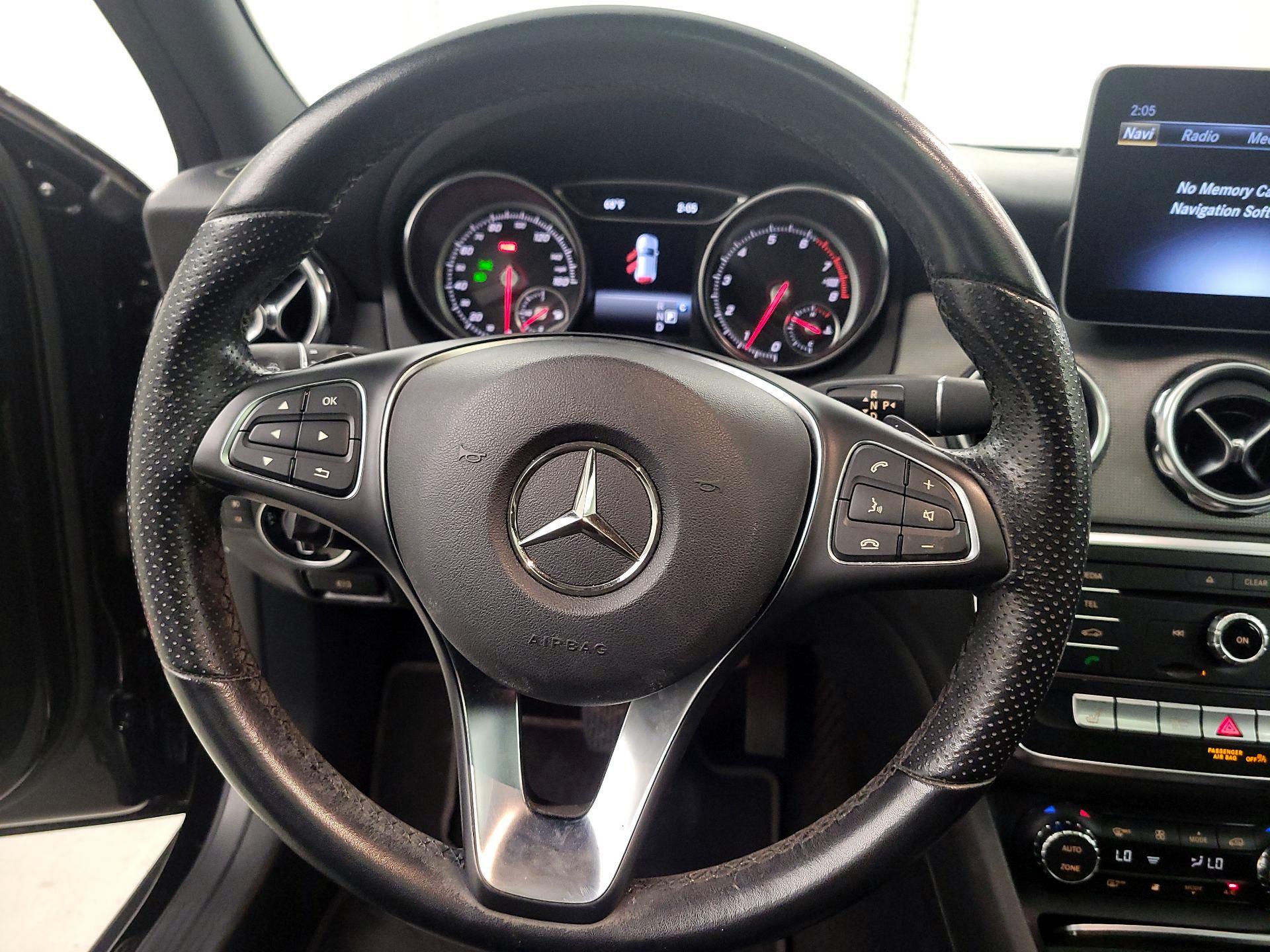 Thumbnail: 2020 Mercedes-Benz GLA - 10