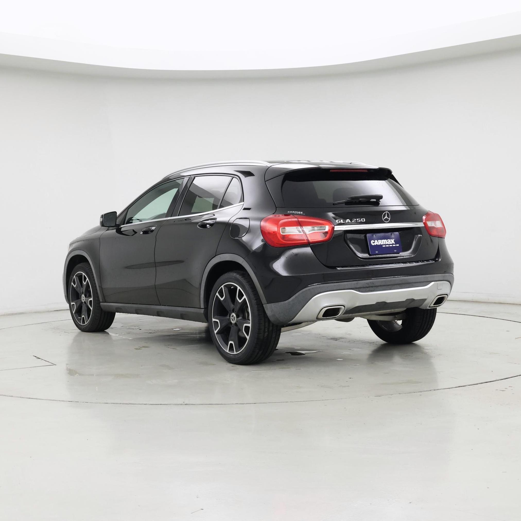 Thumbnail: 2020 Mercedes-Benz GLA - 2