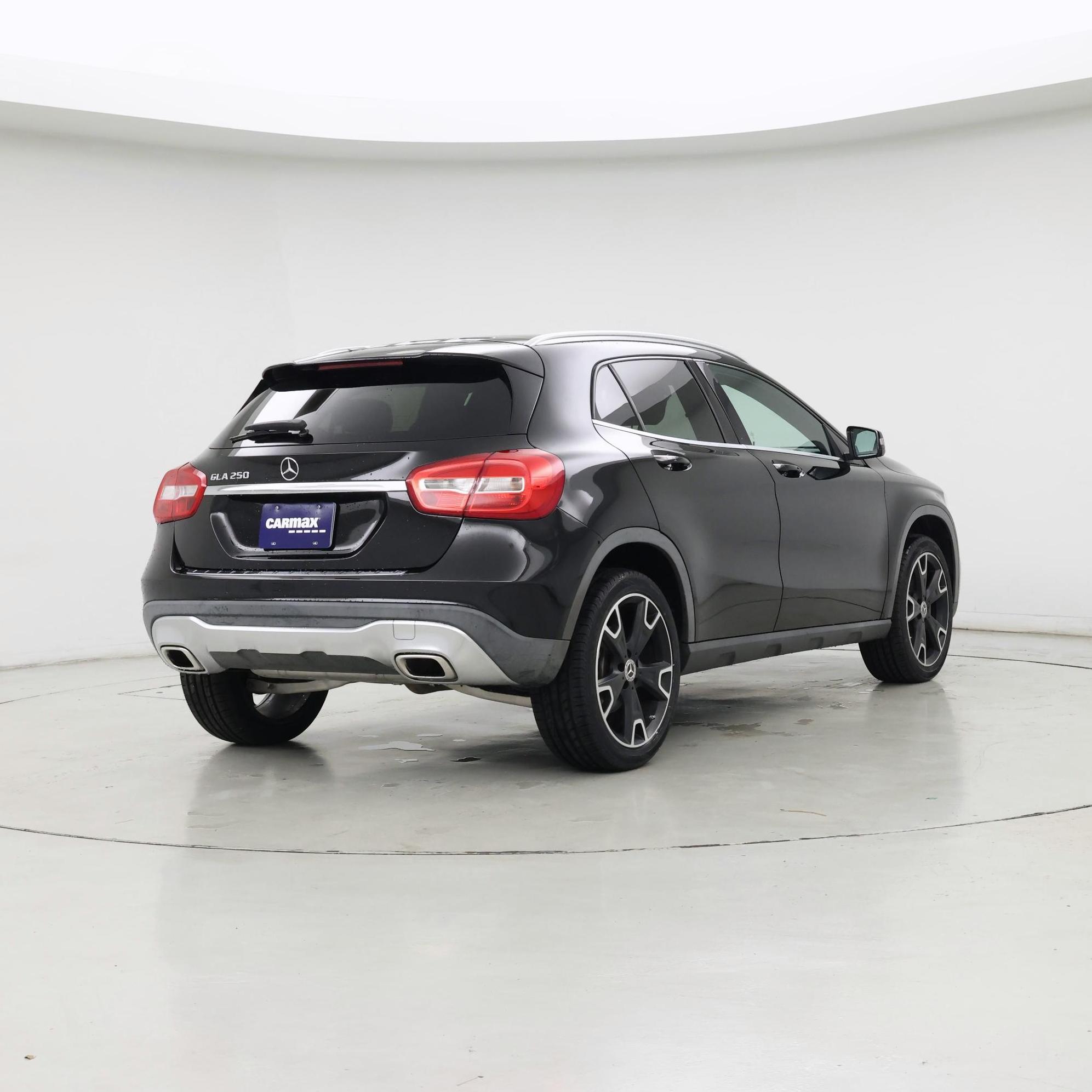 Thumbnail: 2020 Mercedes-Benz GLA - 8