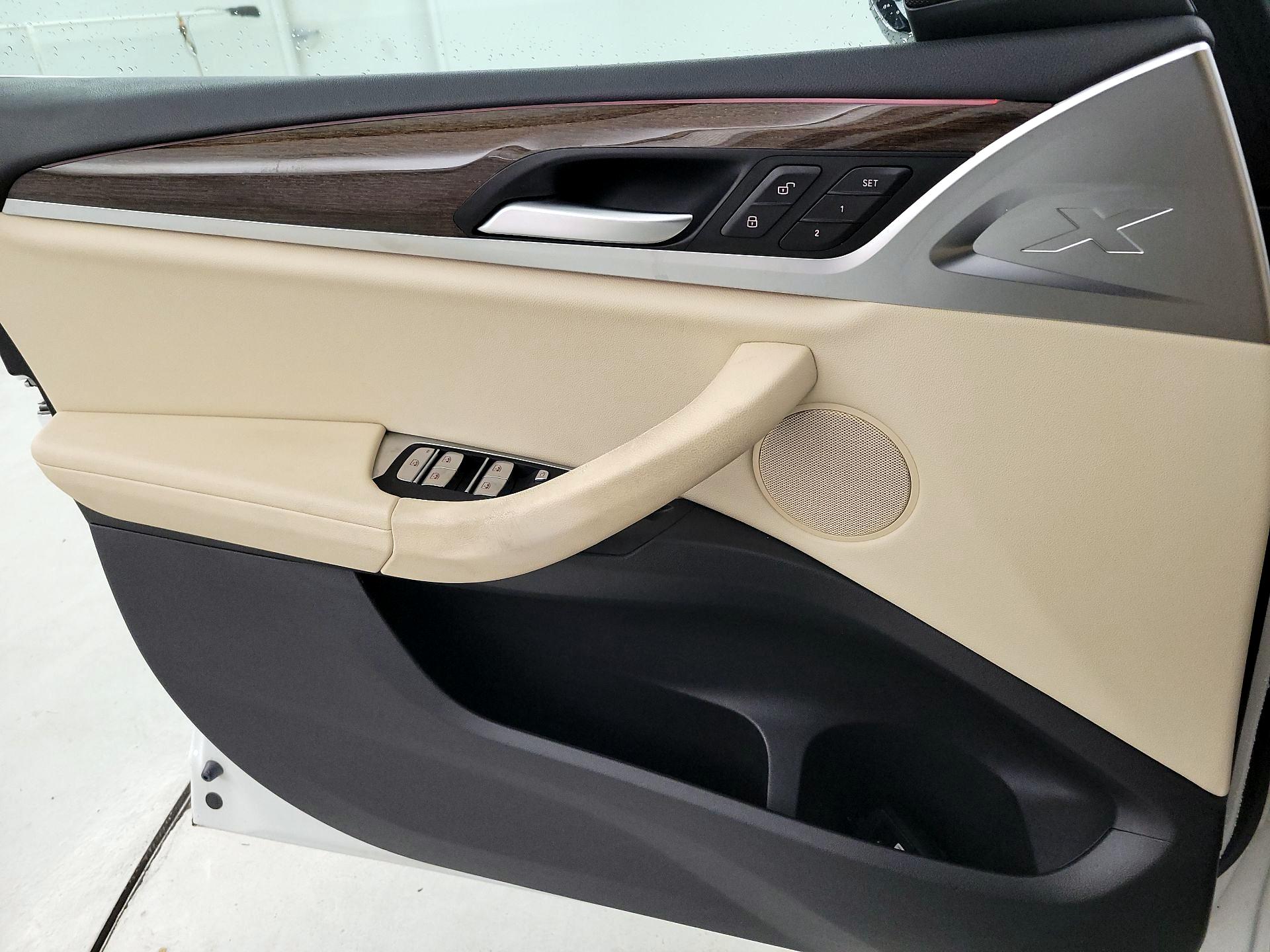 Thumbnail: 2021 BMW X3 - 10