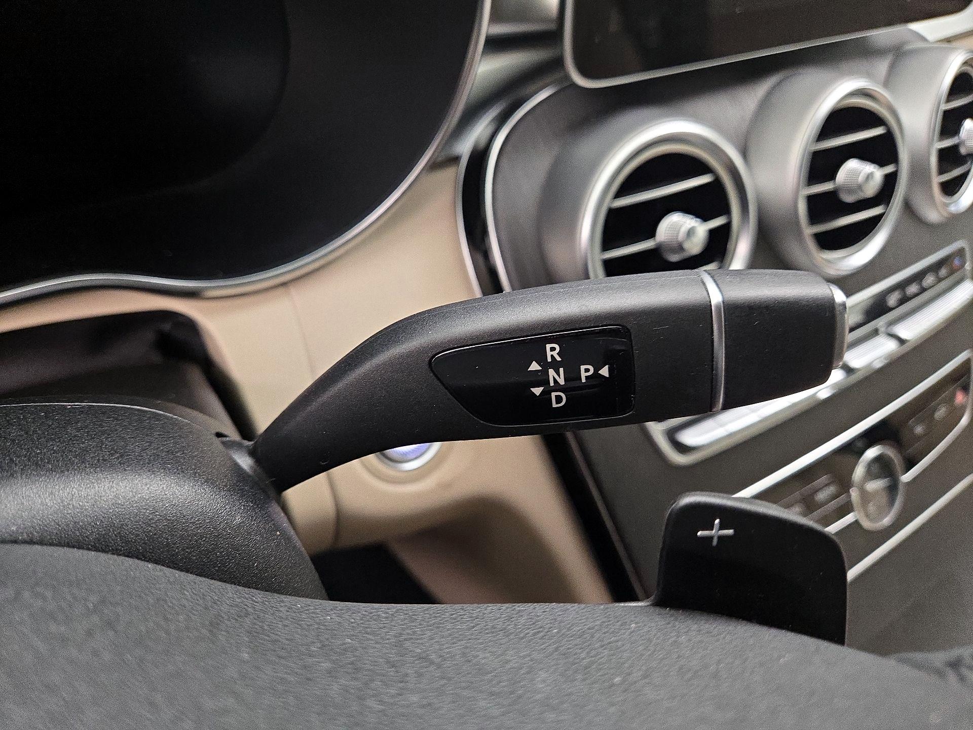Thumbnail: 2021 Mercedes-Benz C-Class - 17