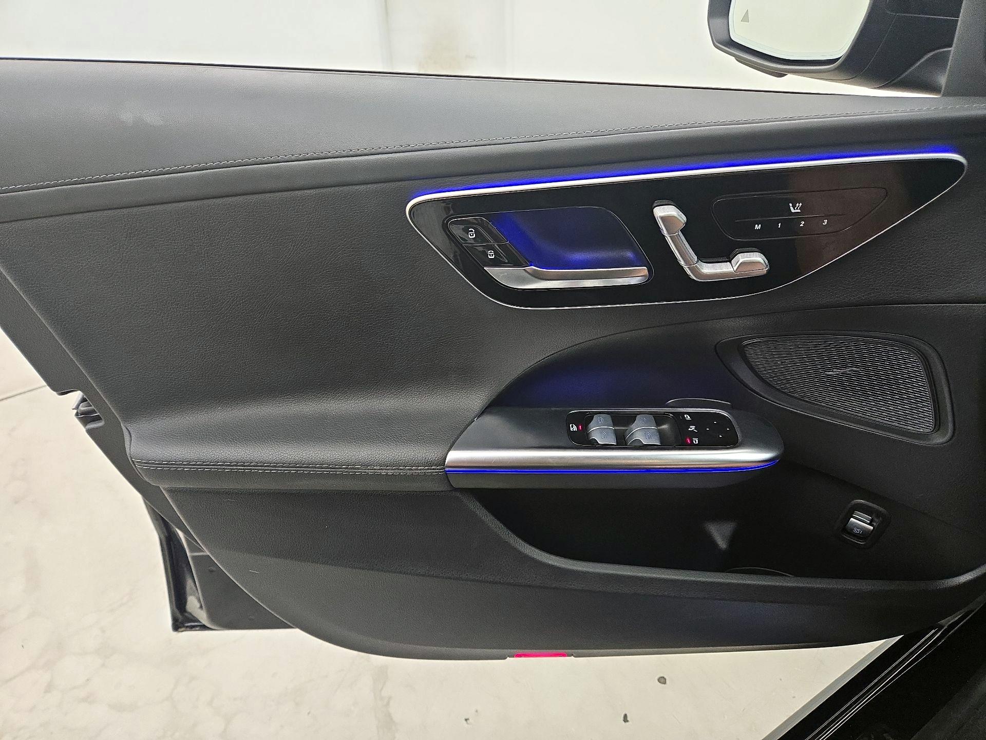 Thumbnail: 2023 Mercedes-Benz C-Class - 12