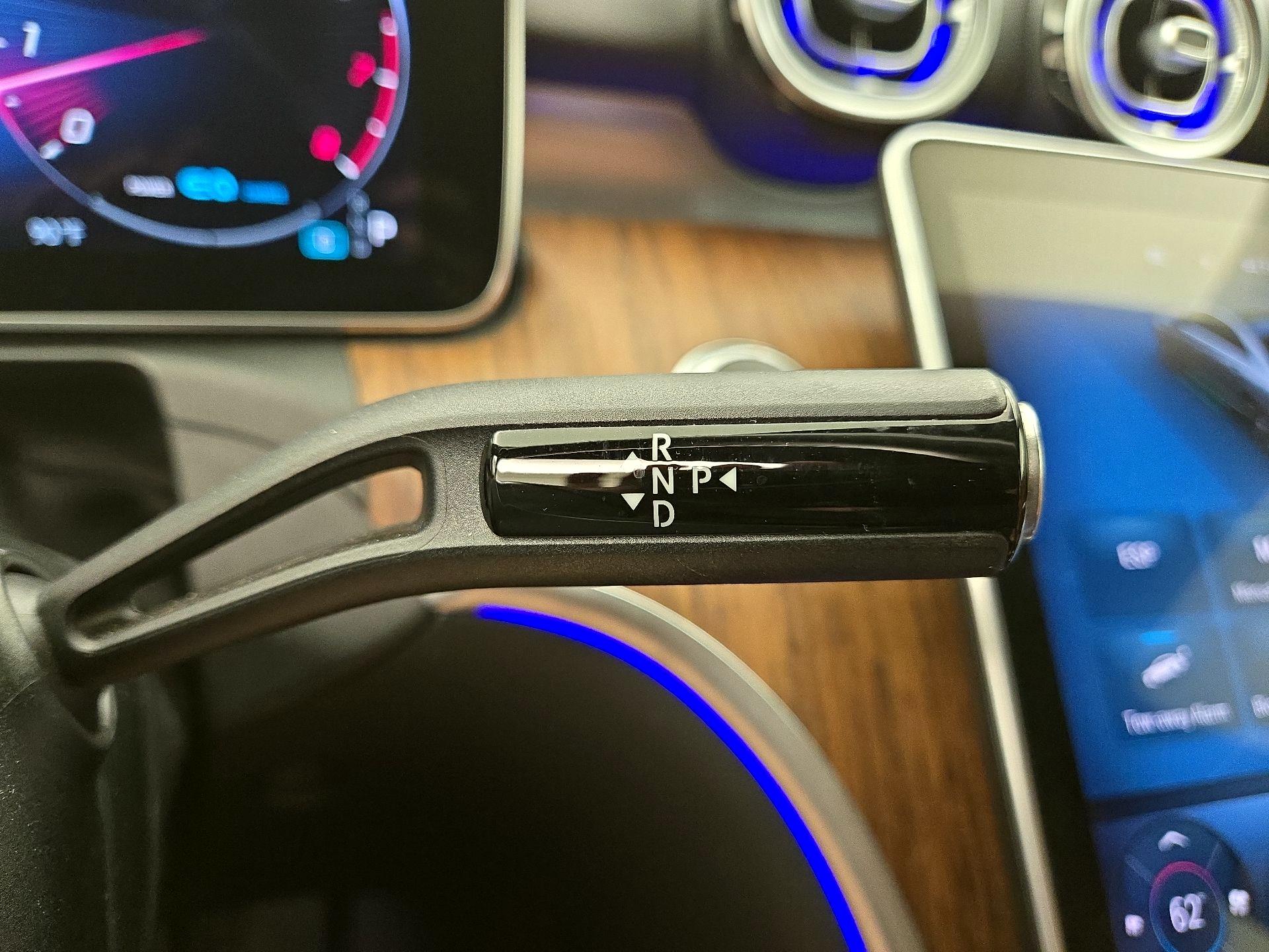 Thumbnail: 2022 Mercedes-Benz C-Class - 17