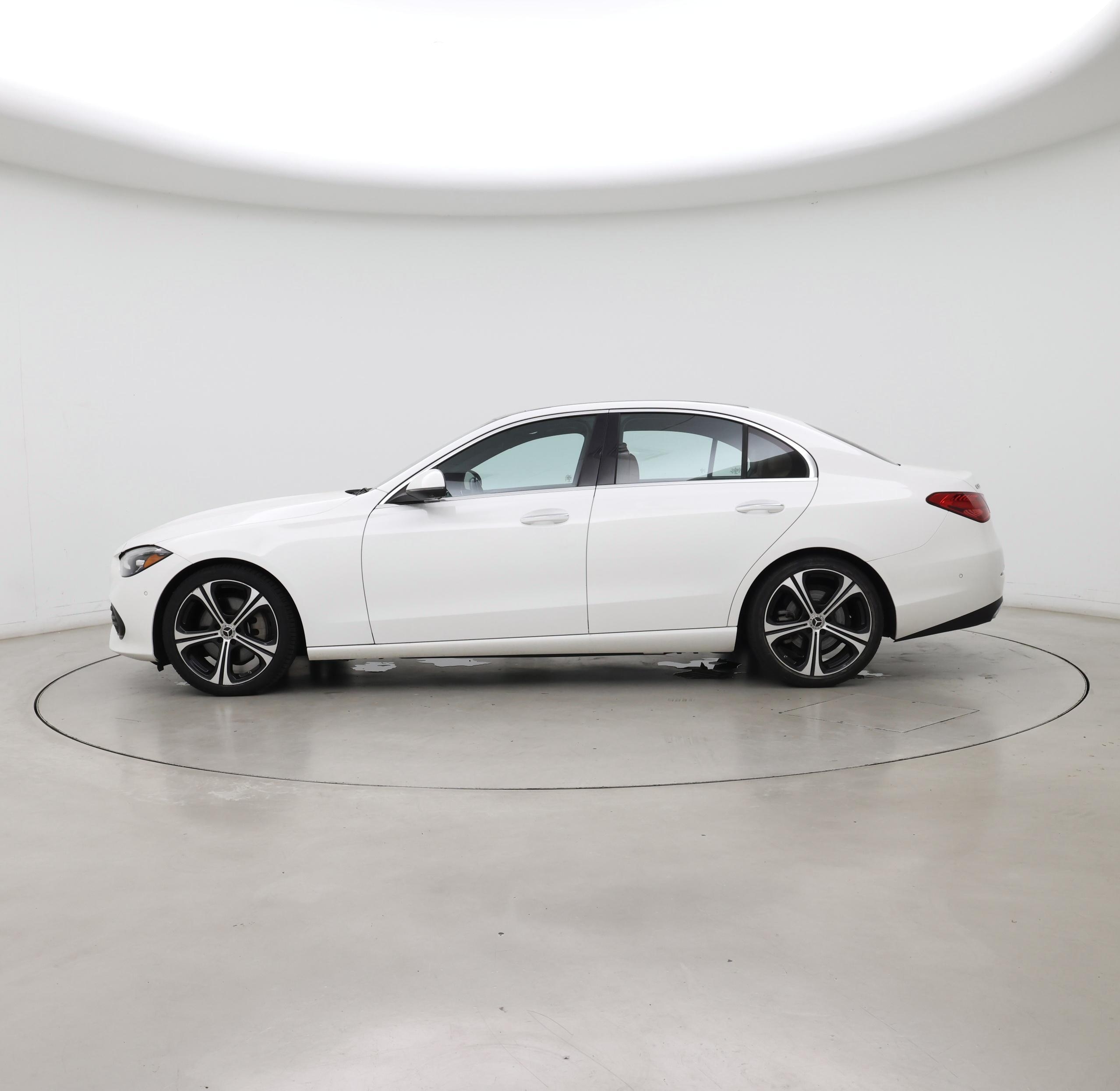 Thumbnail: 2022 Mercedes-Benz C-Class - 3