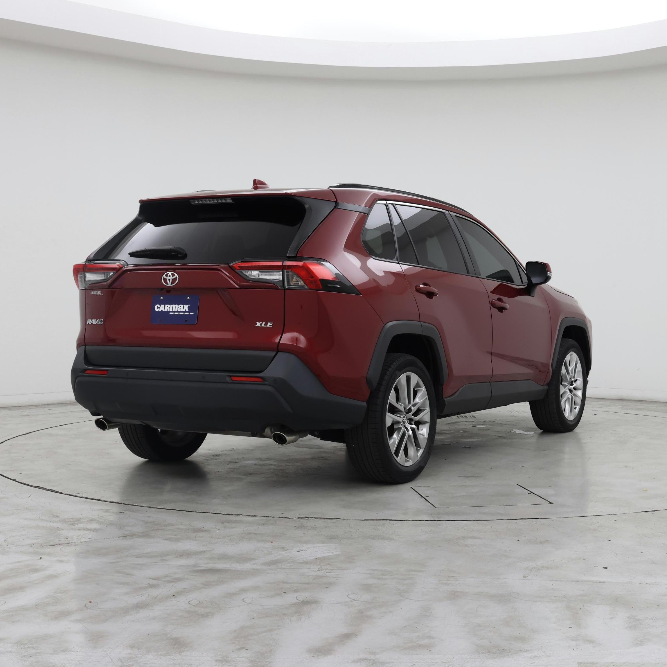 Thumbnail: 2023 Toyota RAV4 - 8