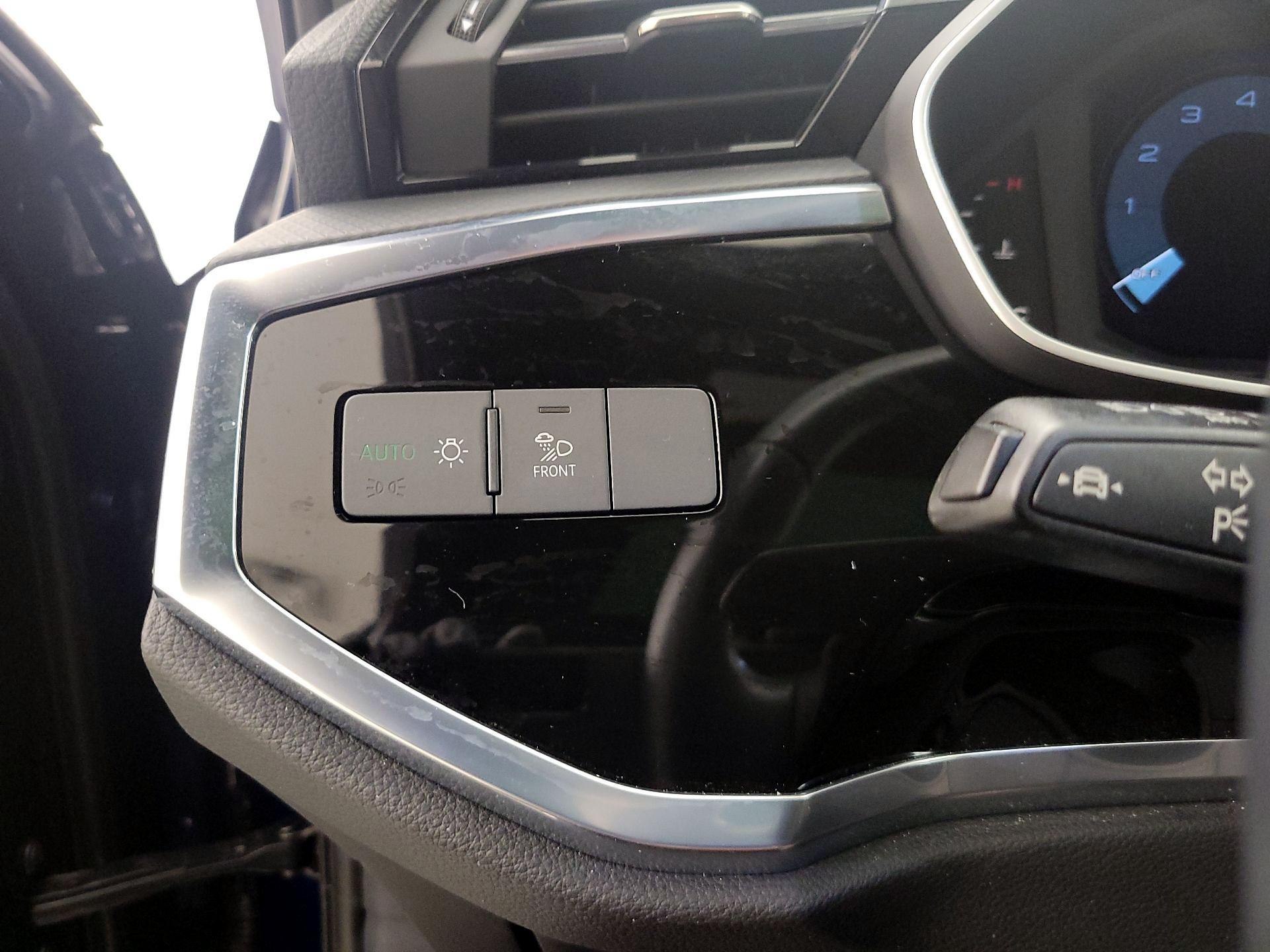 Thumbnail: 2022 Audi Q3 - 13
