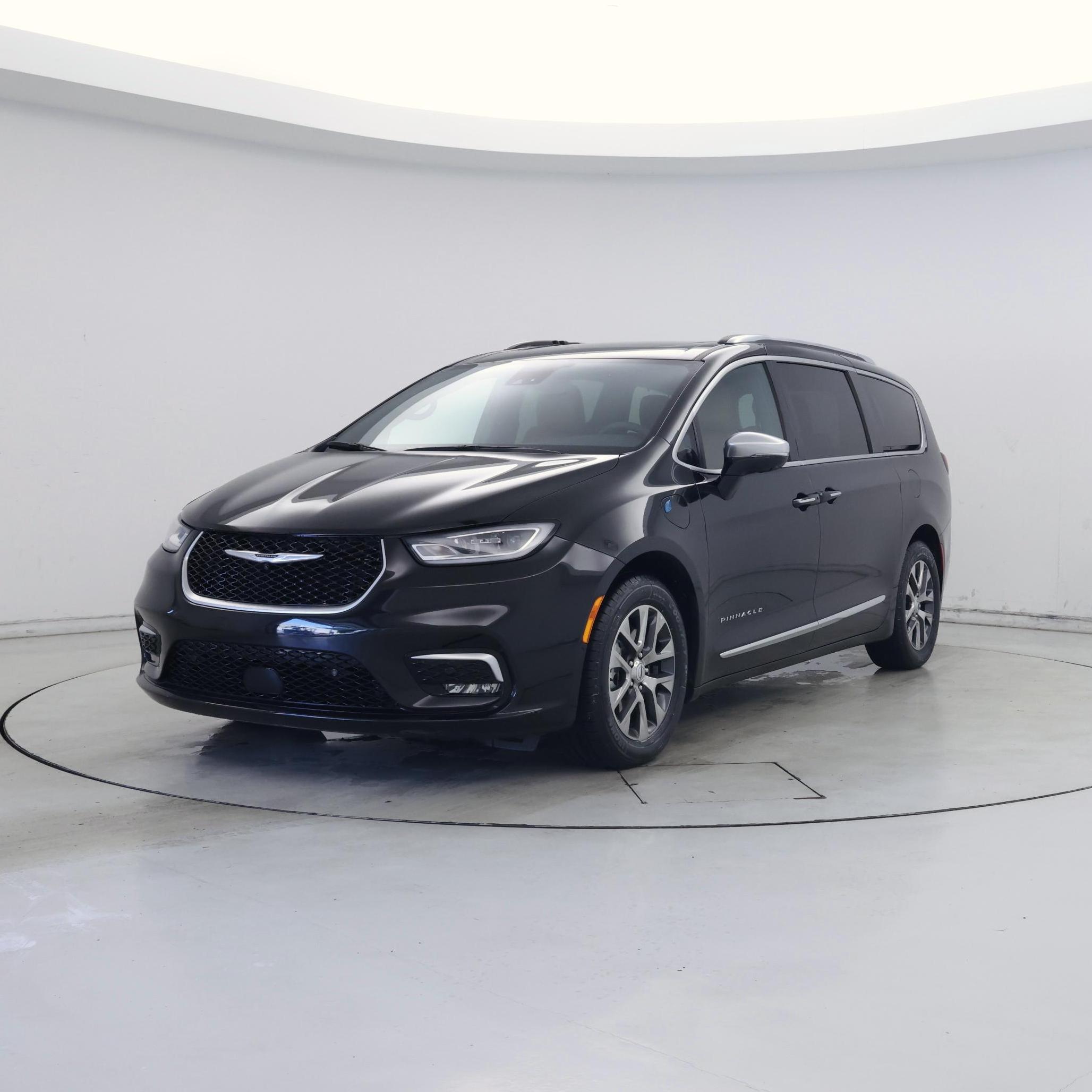Thumbnail: 2022 Chrysler Pacifica - 4
