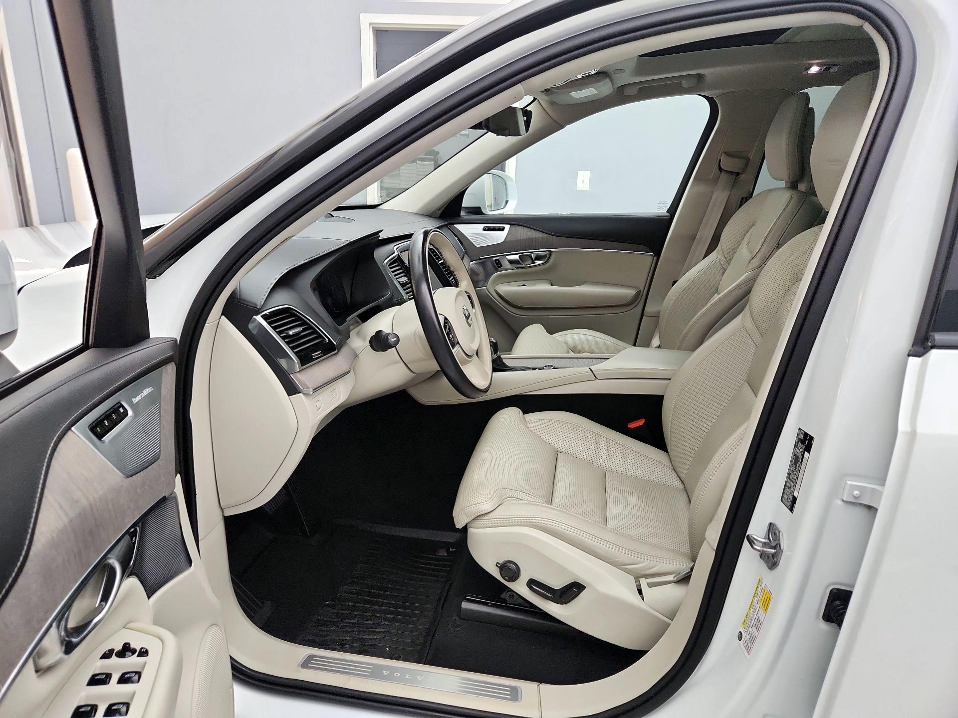 Thumbnail: 2020 Volvo XC90 - 11