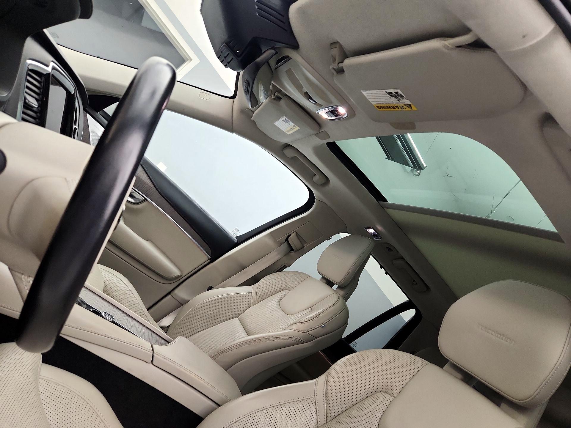 Thumbnail: 2020 Volvo XC90 - 20