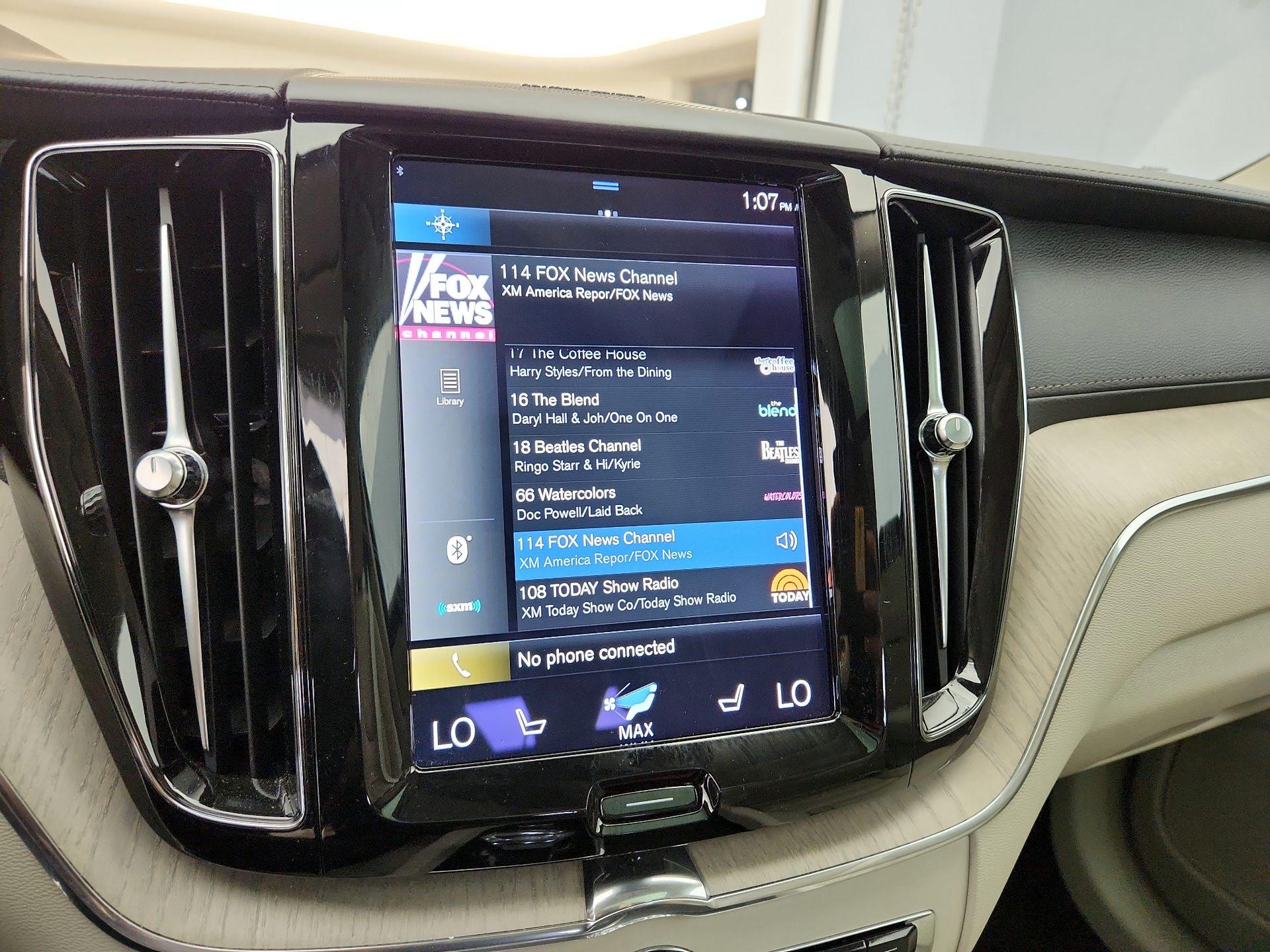 Thumbnail: 2021 Volvo XC60 - 16