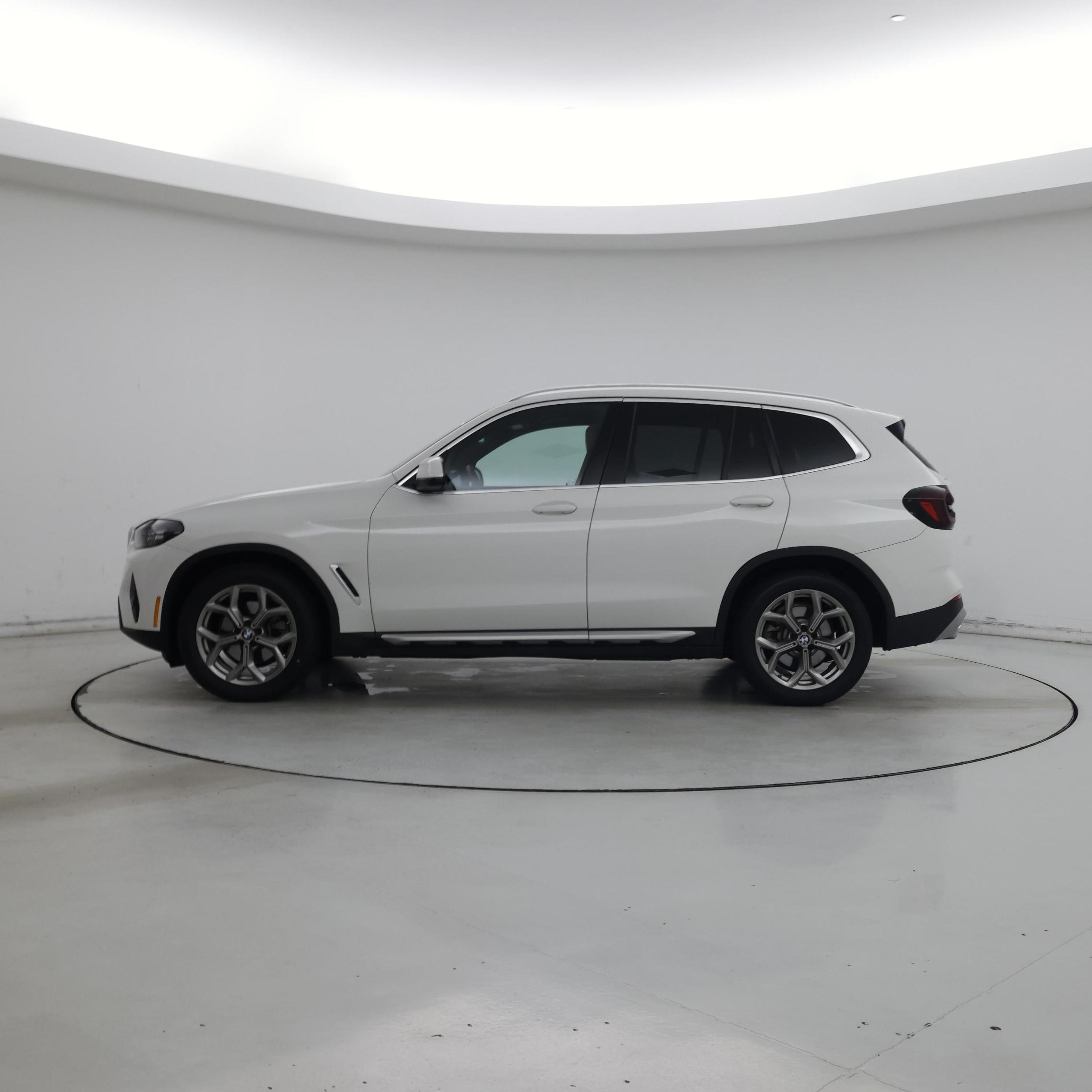 Thumbnail: 2022 BMW X3 - 3