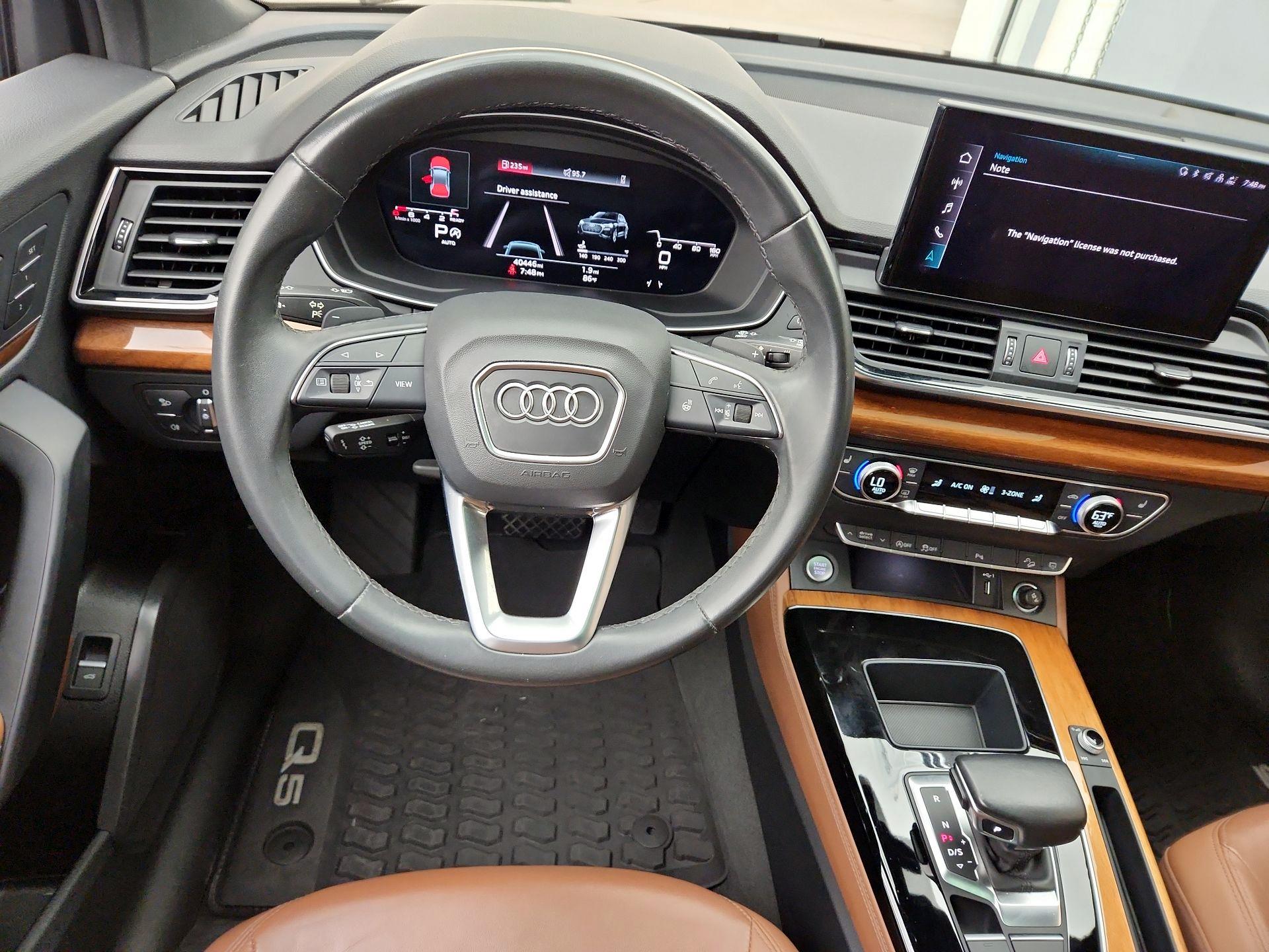 Thumbnail: 2021 Audi Q5 - 10