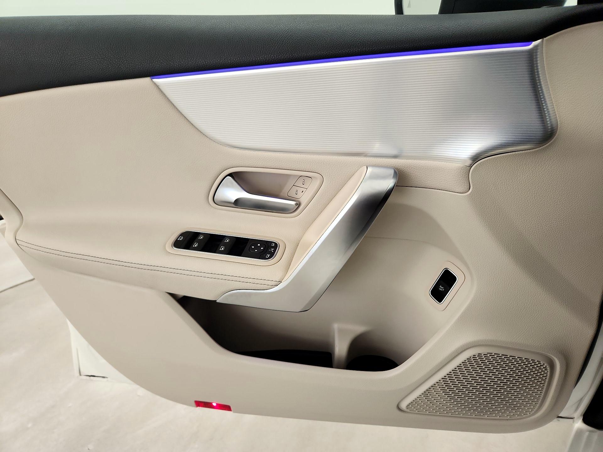 Thumbnail: 2022 Mercedes-Benz A-Class - 12