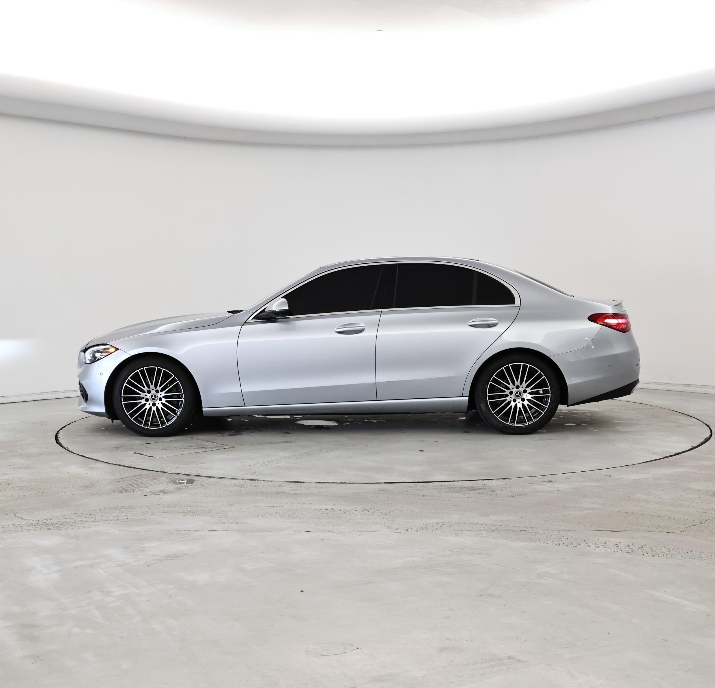 Thumbnail: 2023 Mercedes-Benz C-Class - 3