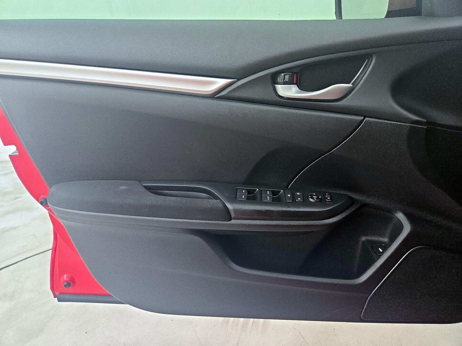 Thumbnail: 2019 Honda Civic - 12