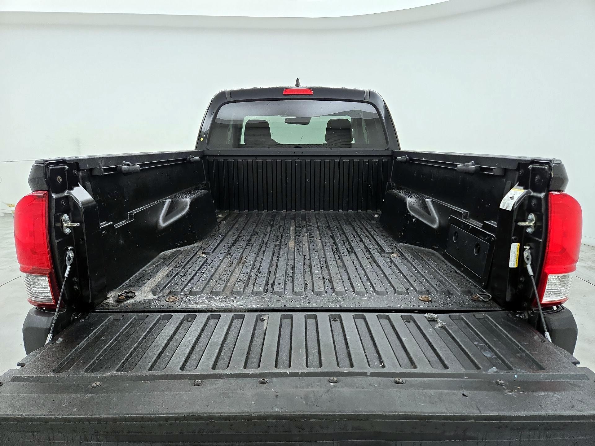 Thumbnail: 2020 Toyota Tacoma - 20
