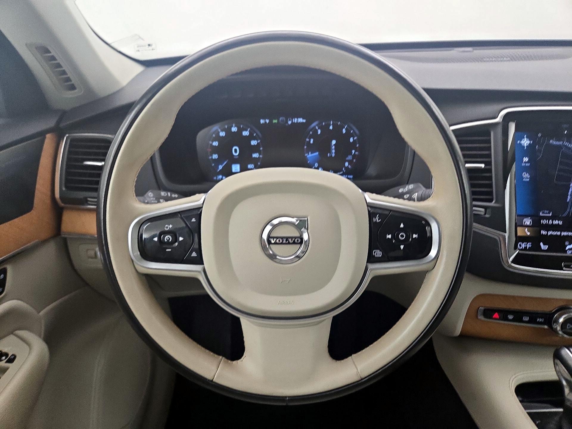 Thumbnail: 2022 Volvo XC90 - 10