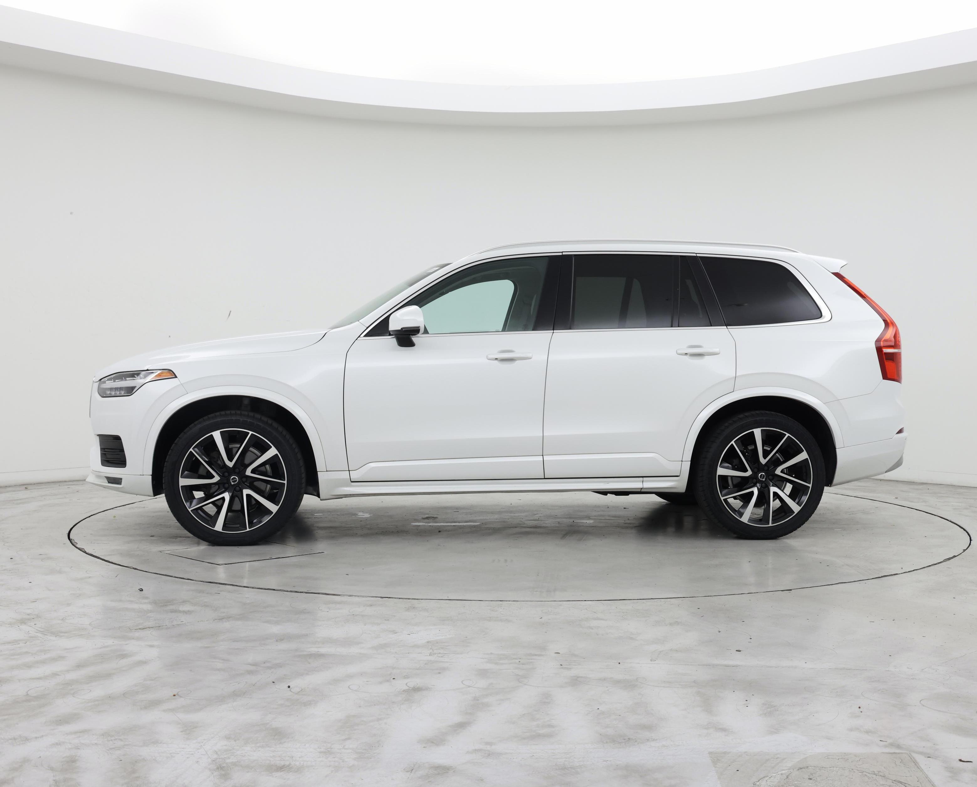 Thumbnail: 2022 Volvo XC90 - 3