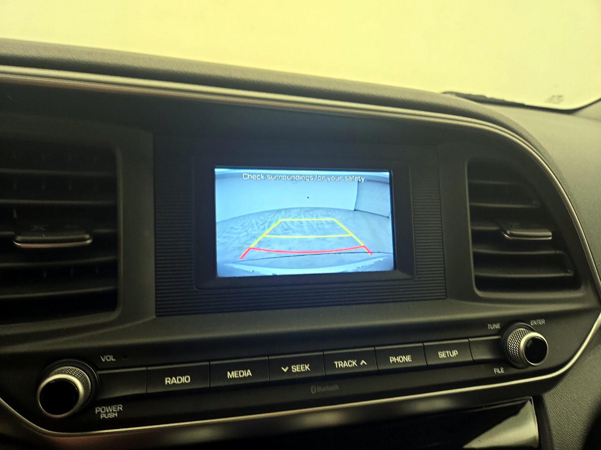 Thumbnail: 2019 Hyundai Elantra - 14
